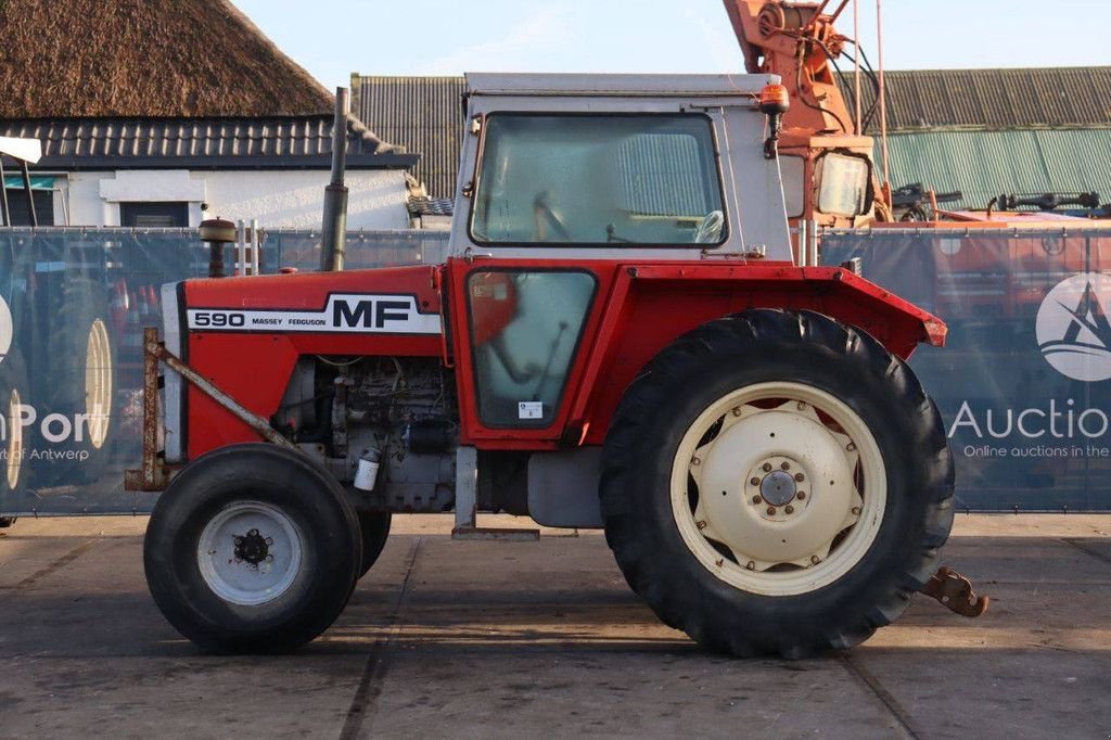 Traktor Türe ait Massey Ferguson MF 590, Gebrauchtmaschine içinde Antwerpen (resim 2)