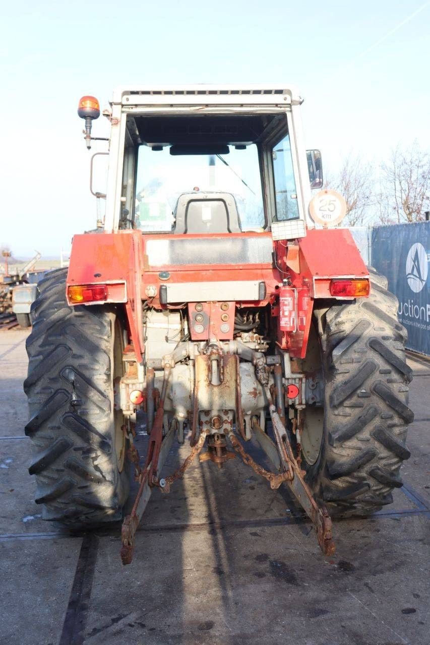 Traktor Türe ait Massey Ferguson MF 590, Gebrauchtmaschine içinde Antwerpen (resim 5)
