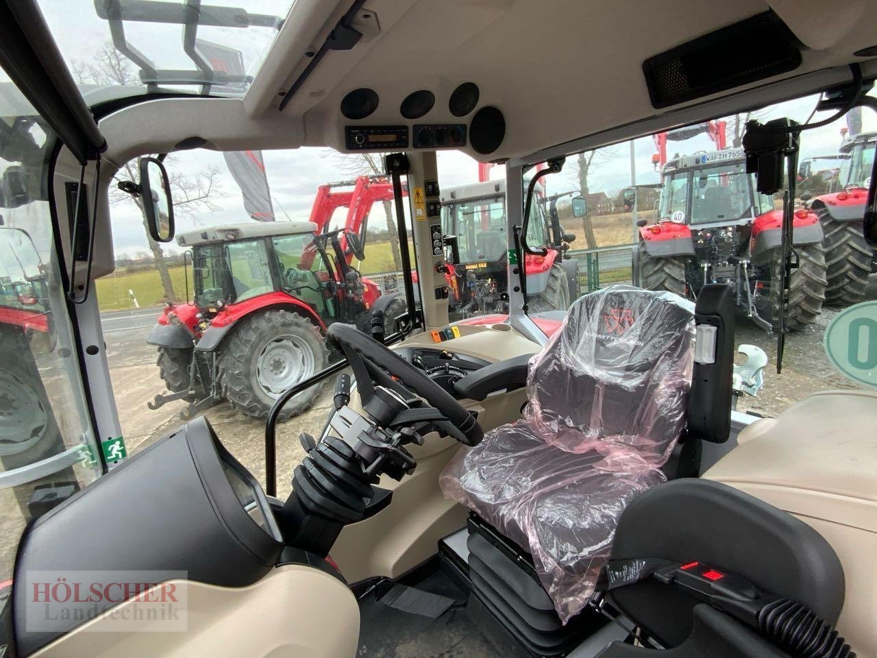 Traktor του τύπου Massey Ferguson MF 5M.125 F CAB DYNA-4, Neumaschine σε Warendorf (Φωτογραφία 3)