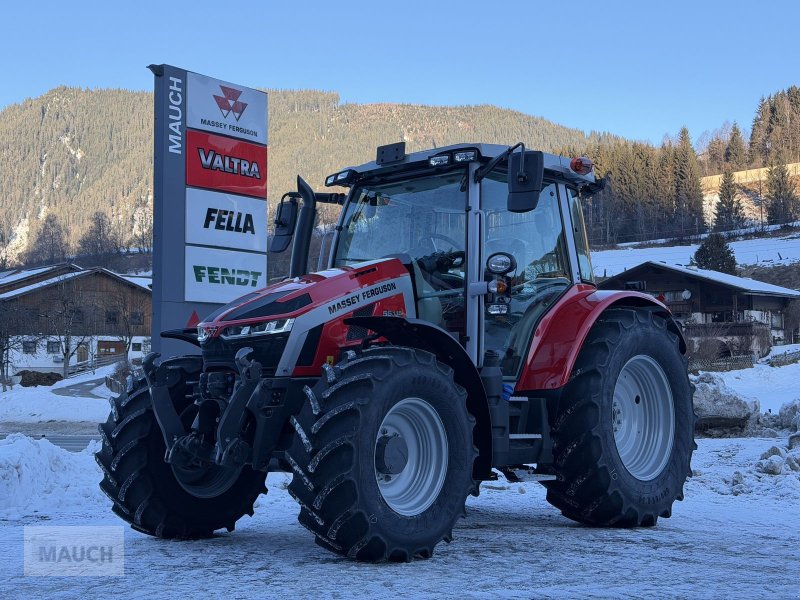 Traktor des Typs Massey Ferguson MF 5S.115 Dyna-4 Efficient, Neumaschine in Eben