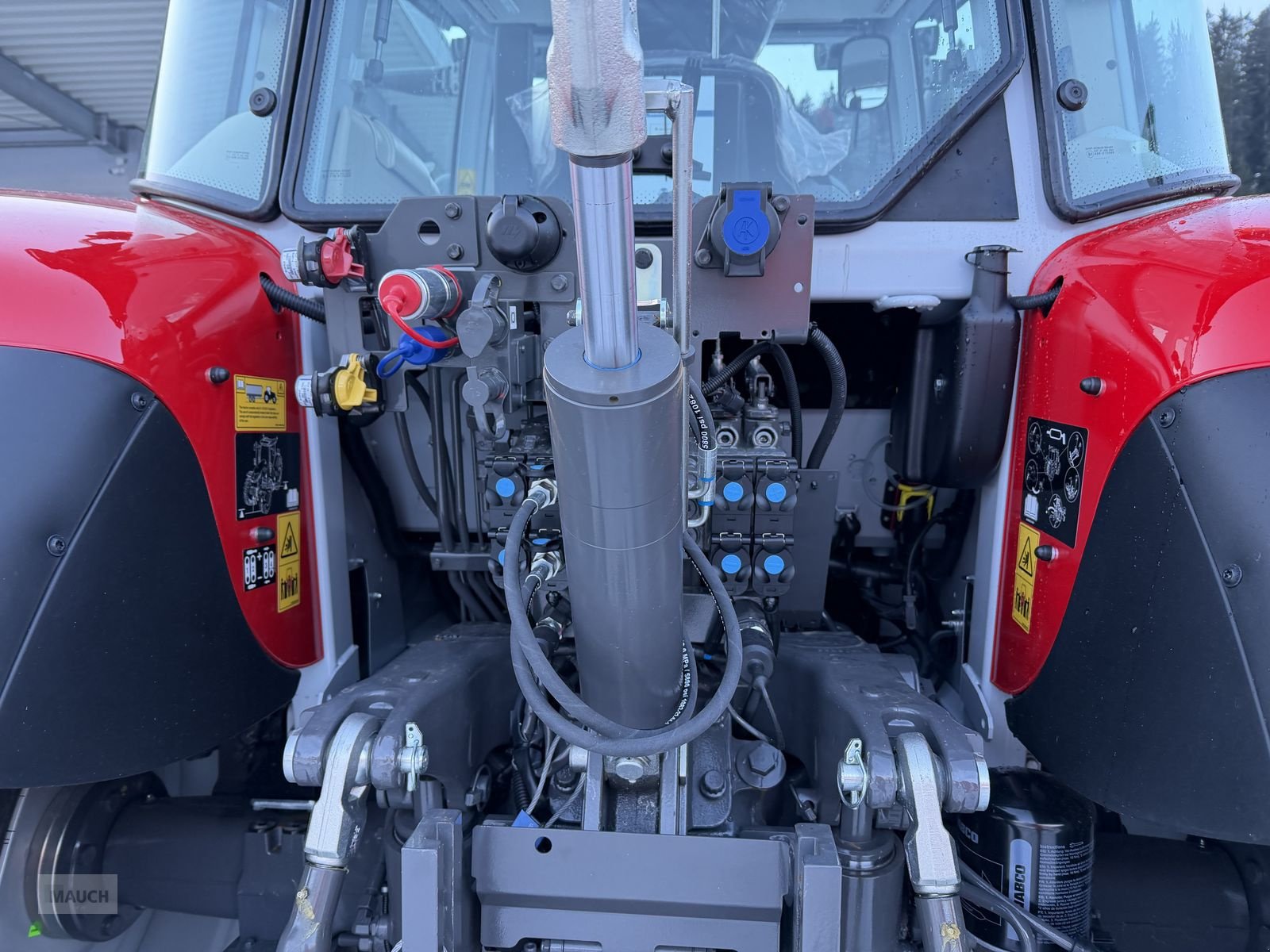 Traktor типа Massey Ferguson MF 5S.115 Dyna-4 Efficient, Neumaschine в Eben (Фотография 8)