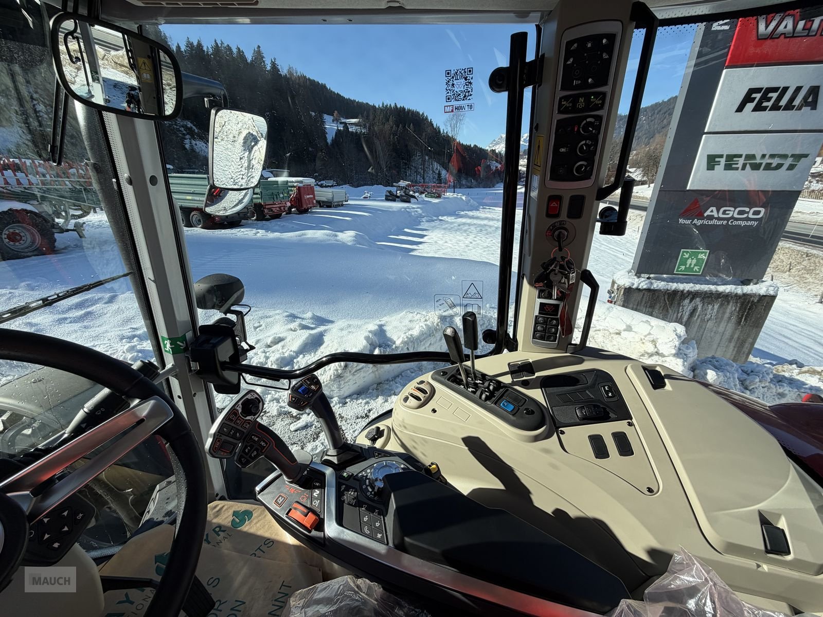 Traktor van het type Massey Ferguson MF 5S.115 Dyna-4 Efficient, Neumaschine in Eben (Foto 13)