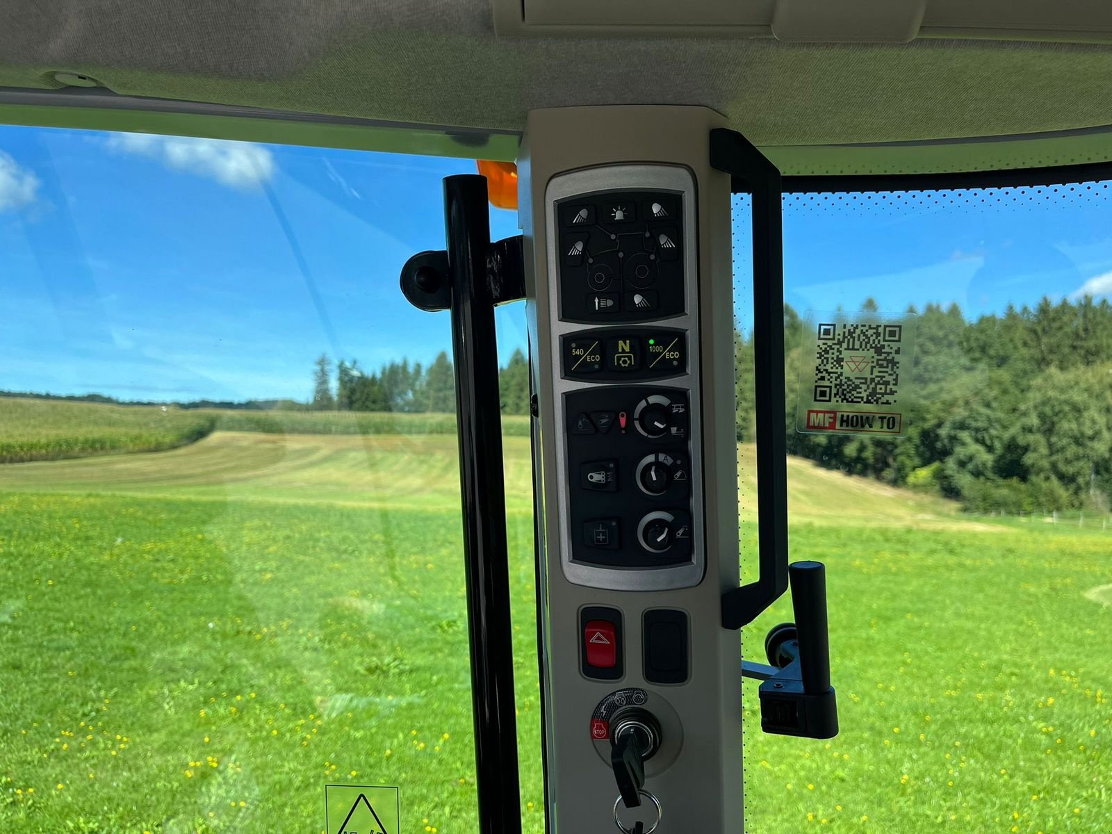 Traktor του τύπου Massey Ferguson MF 5S.115 Dyna-4 Efficient, Vorführmaschine σε NATTERNBACH (Φωτογραφία 16)