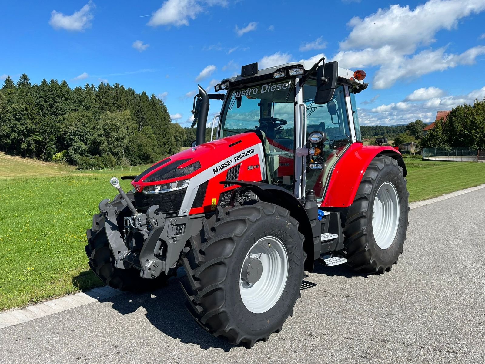 Traktor του τύπου Massey Ferguson MF 5S.115 Dyna-4 Efficient, Vorführmaschine σε NATTERNBACH (Φωτογραφία 1)