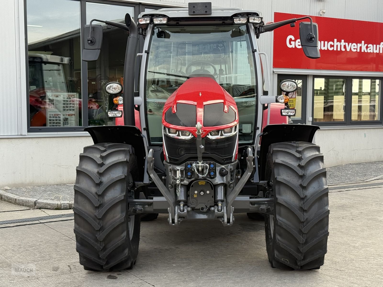 Traktor des Typs Massey Ferguson MF 5S.115 Dyna-4 Efficient, Neumaschine in Burgkirchen (Bild 9)