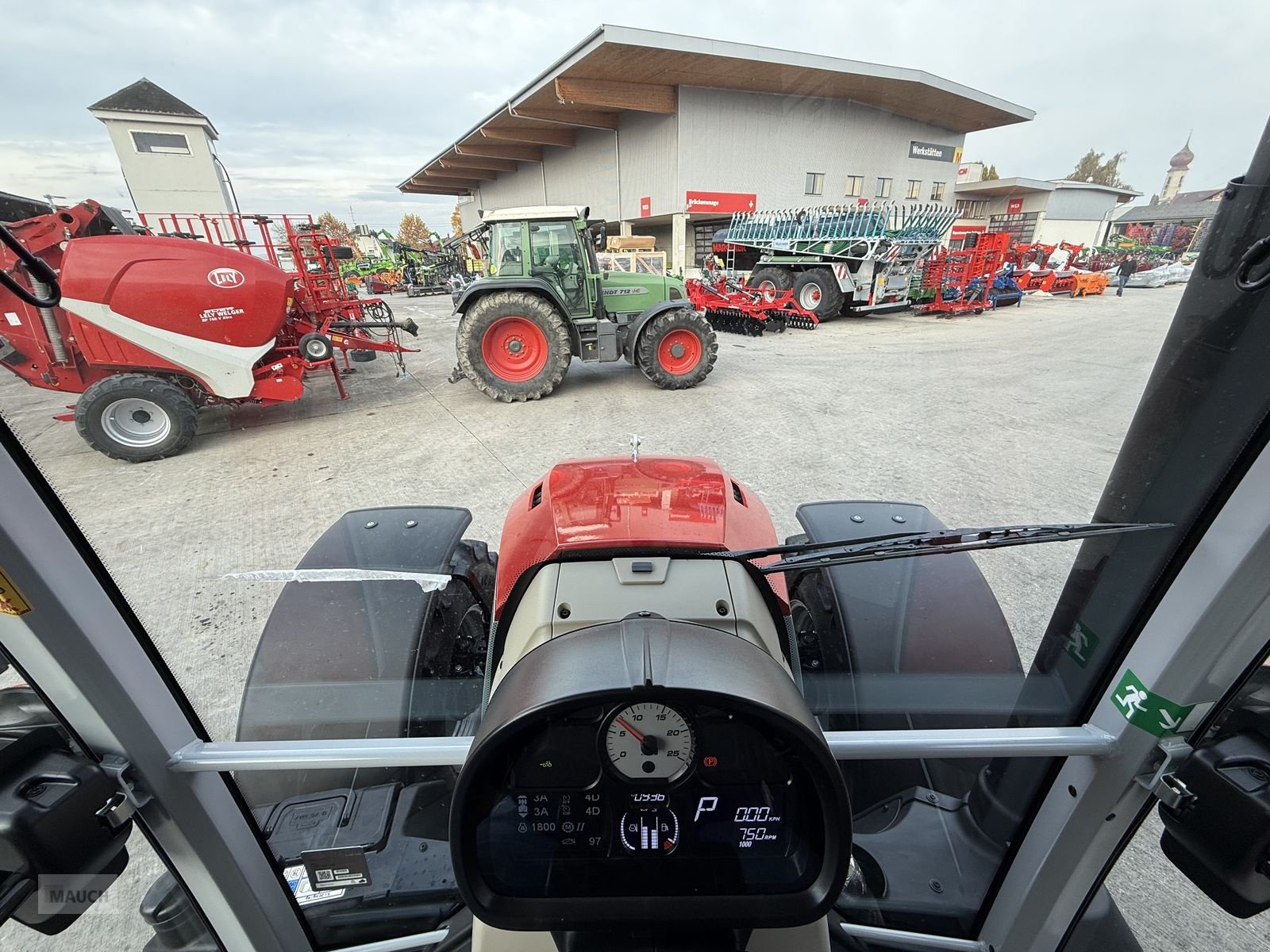 Traktor des Typs Massey Ferguson MF 5S.115 Dyna-4 Efficient, Neumaschine in Burgkirchen (Bild 13)