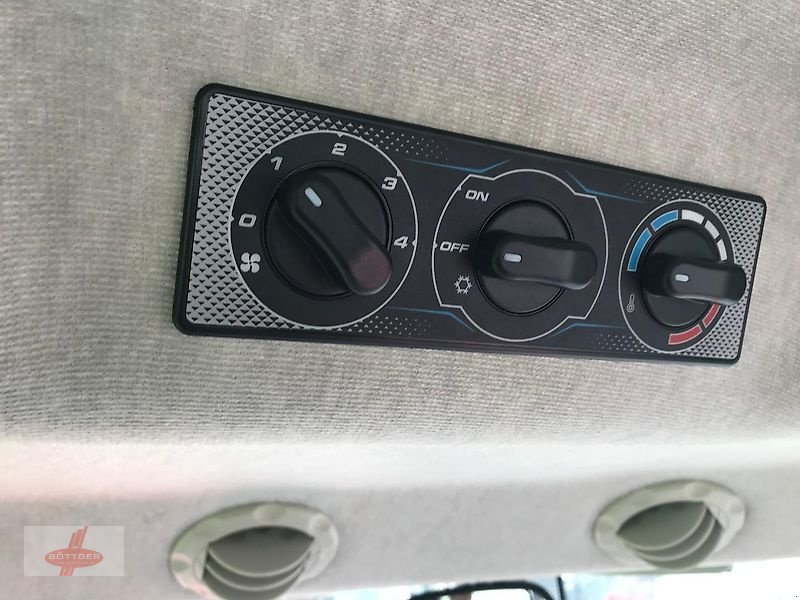 Traktor des Typs Massey Ferguson MF 5S.115 Dyna-4 ESSENTIAL, Vorführmaschine in Oederan (Bild 9)