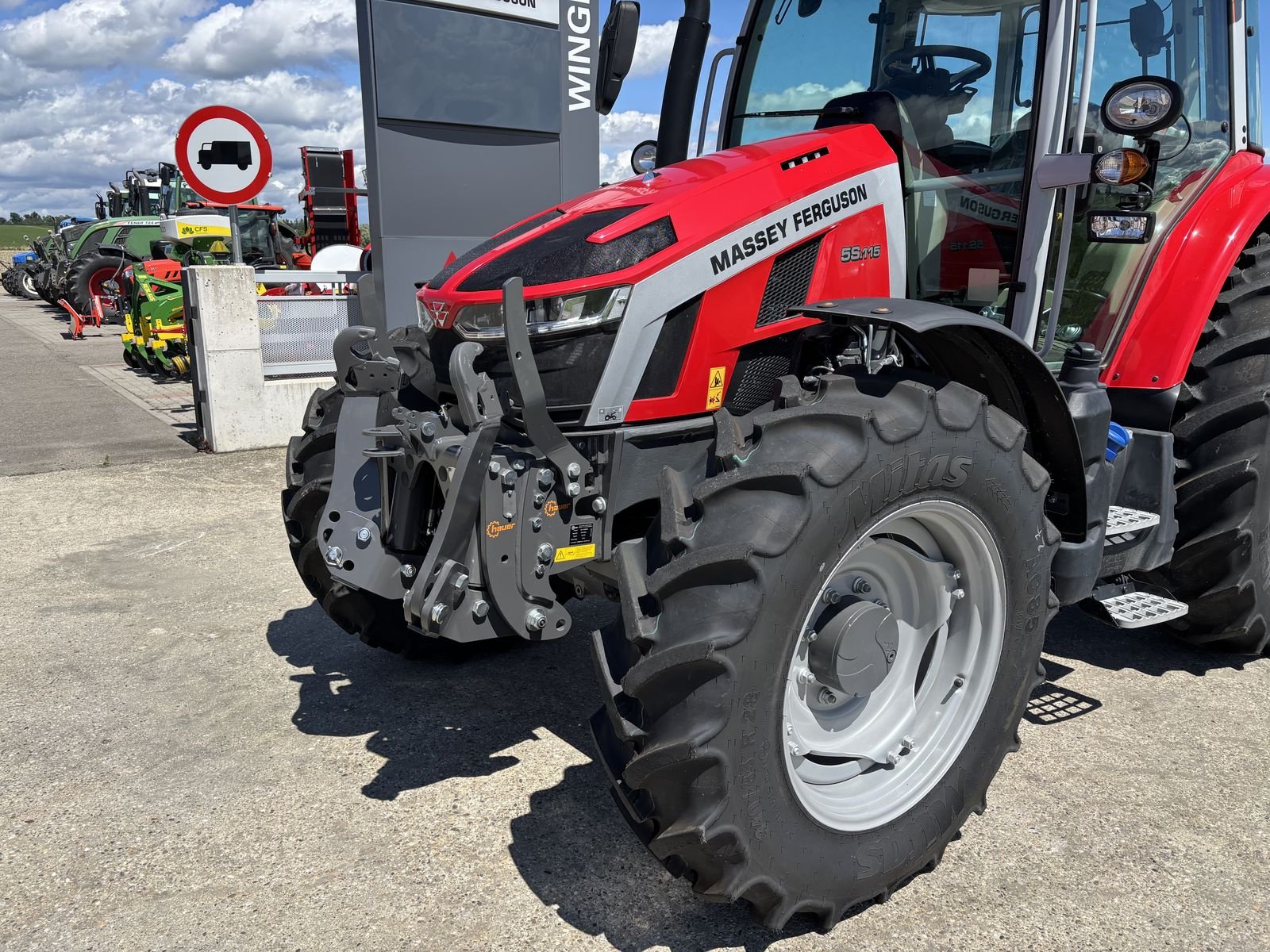Traktor Türe ait Massey Ferguson MF 5S.115 Dyna-6 Efficient, Neumaschine içinde Starrein (resim 3)