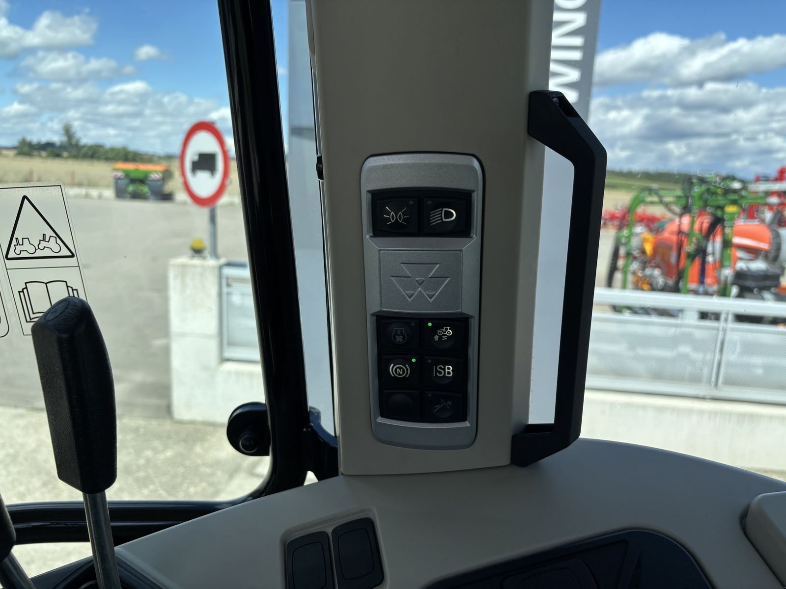 Traktor Türe ait Massey Ferguson MF 5S.115 Dyna-6 Efficient, Neumaschine içinde Starrein (resim 22)