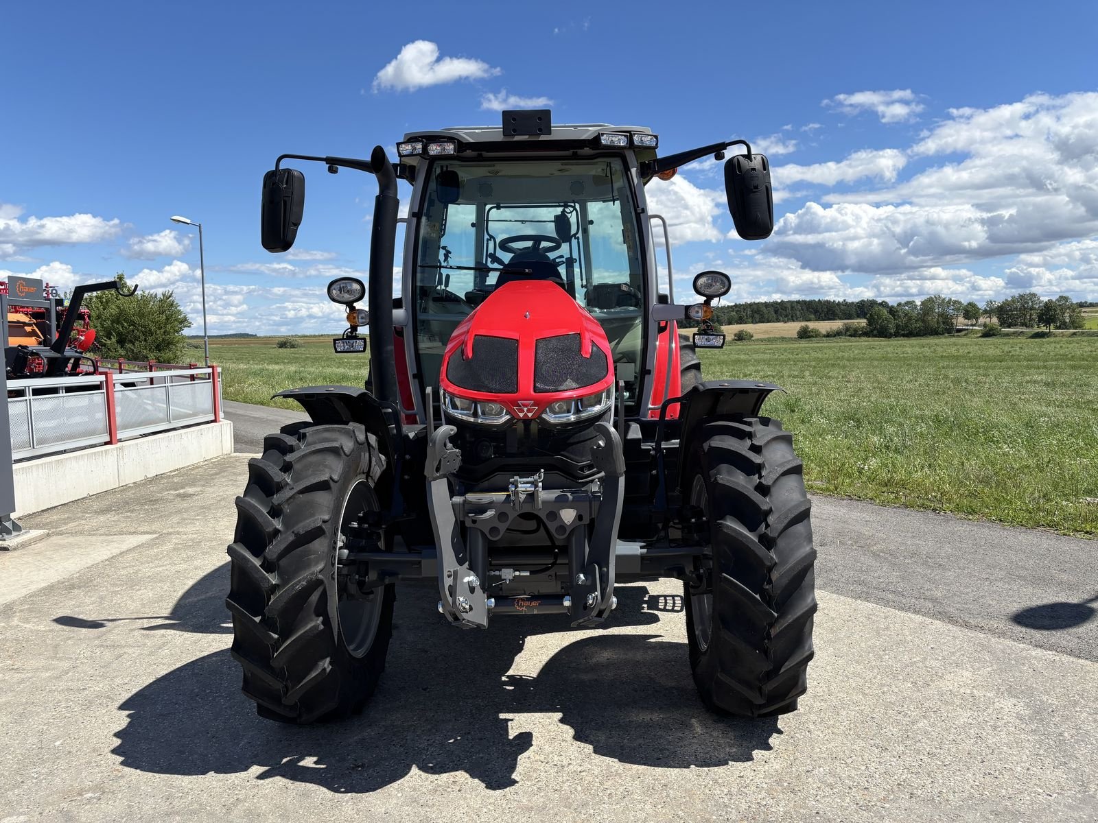 Traktor Türe ait Massey Ferguson MF 5S.115 Dyna-6 Efficient, Neumaschine içinde Starrein (resim 2)
