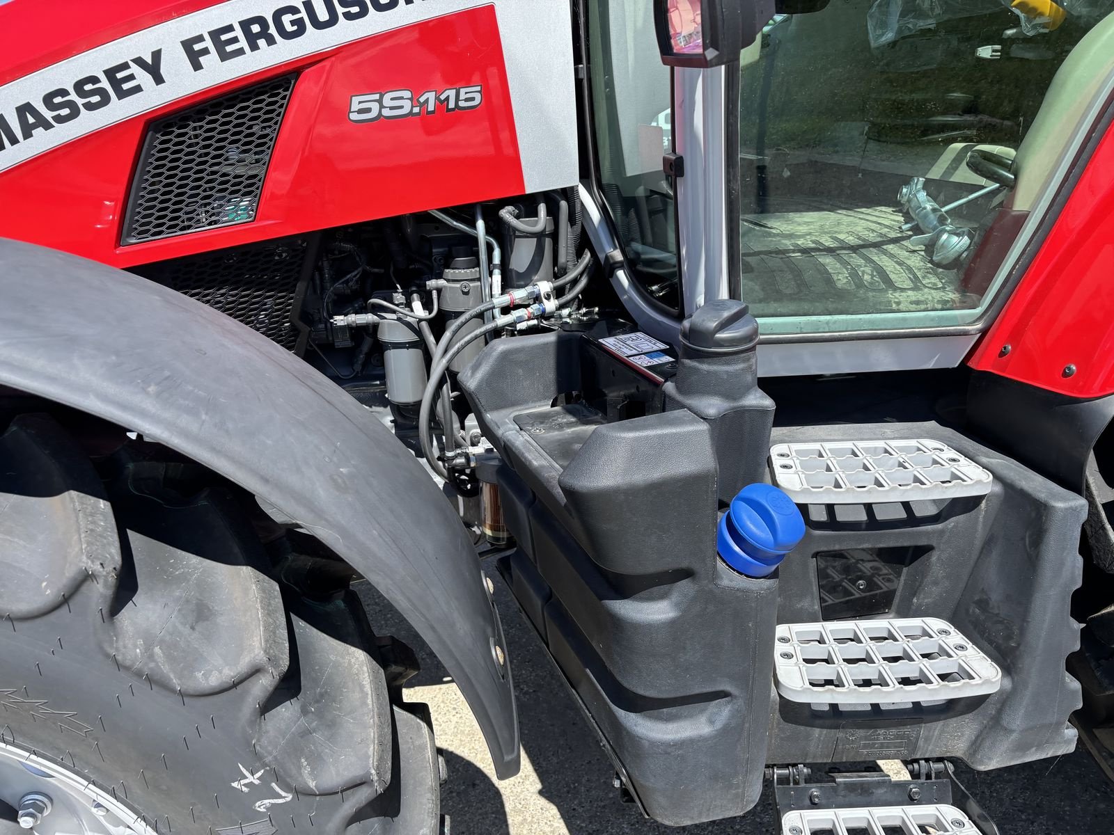 Traktor Türe ait Massey Ferguson MF 5S.115 Dyna-6 Efficient, Neumaschine içinde Starrein (resim 14)