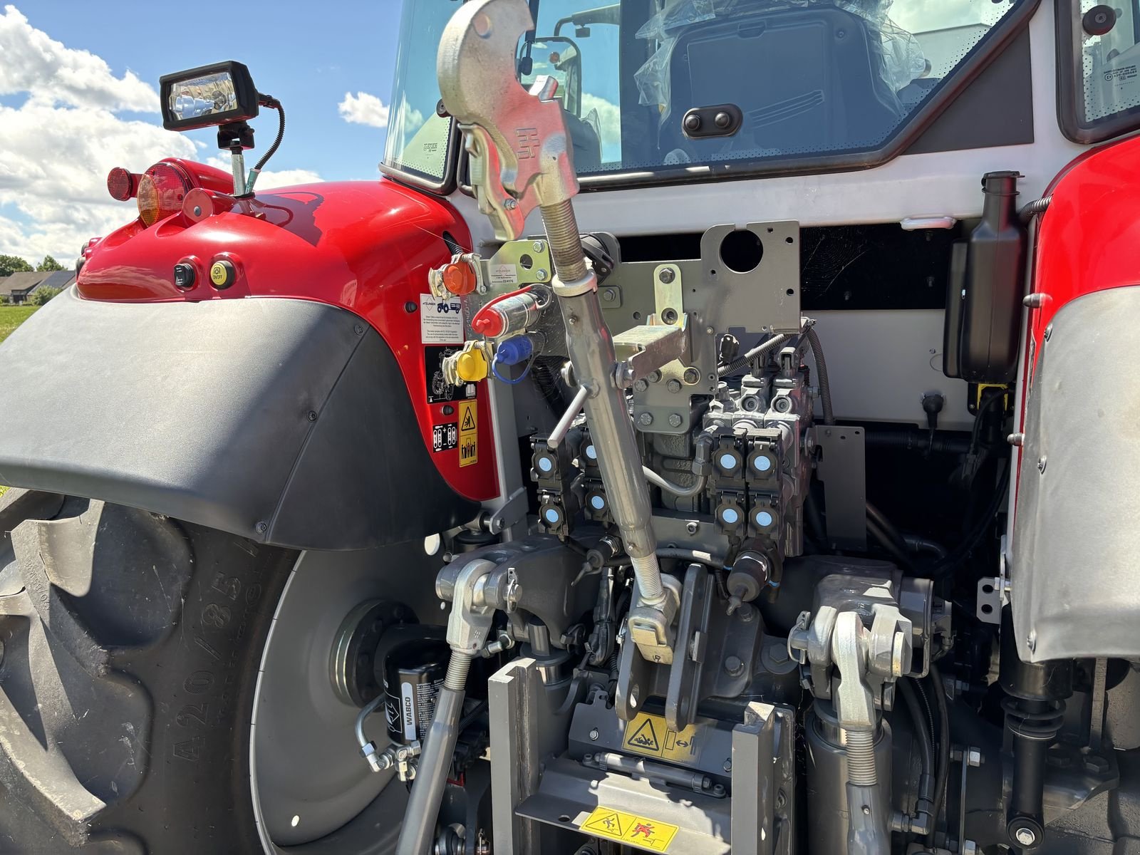 Traktor Türe ait Massey Ferguson MF 5S.115 Dyna-6 Efficient, Neumaschine içinde Starrein (resim 17)