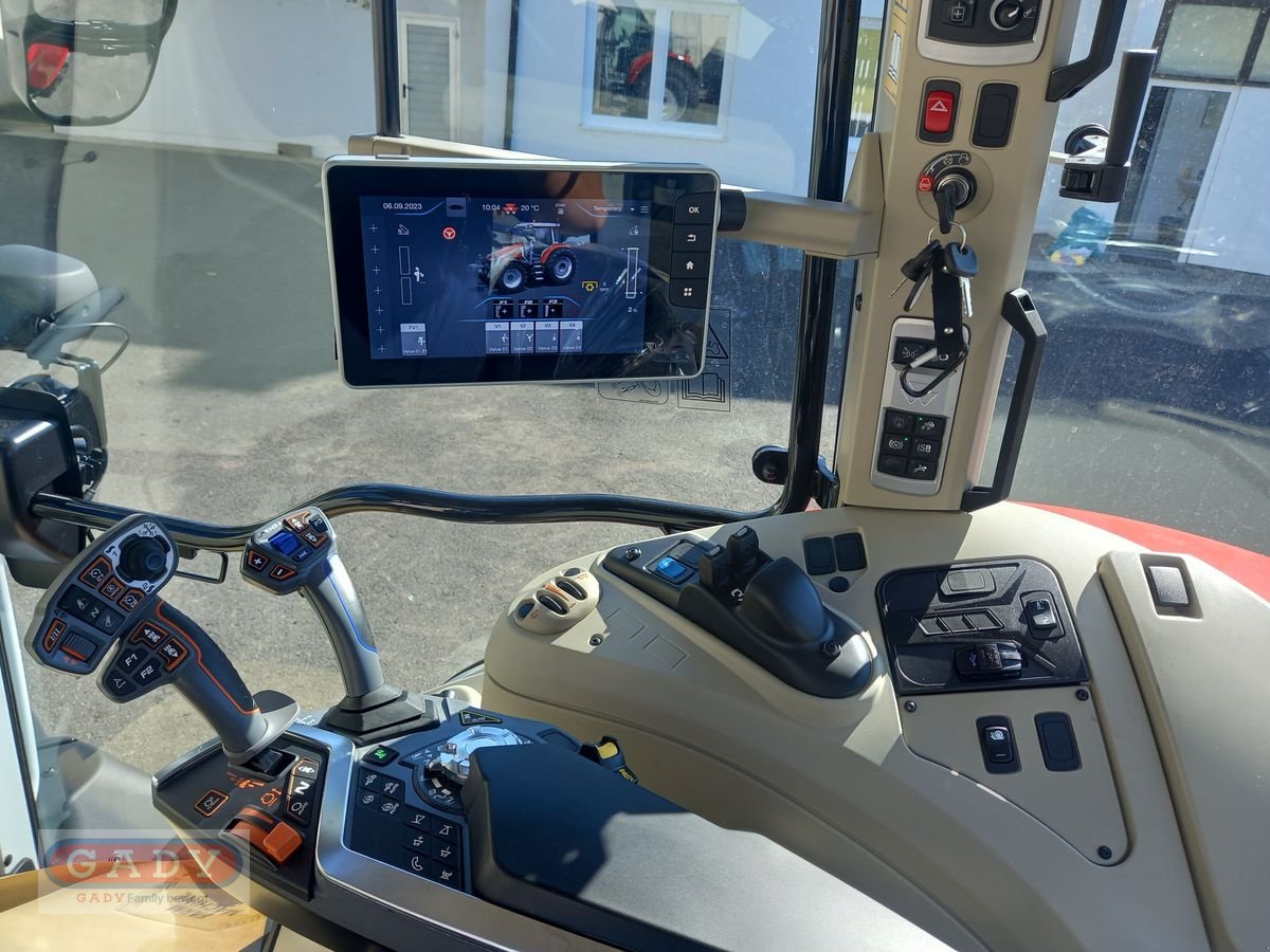 Traktor des Typs Massey Ferguson MF 5S.115 Dyna-6 Exclusive, Neumaschine in Lebring (Bild 13)