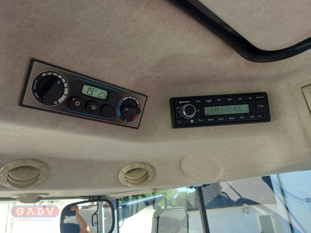 Traktor des Typs Massey Ferguson MF 5S.115 Dyna-6 Exclusive, Neumaschine in Lebring (Bild 18)