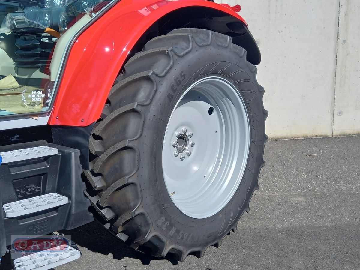 Traktor des Typs Massey Ferguson MF 5S.115 Dyna-6 Exclusive, Neumaschine in Lebring (Bild 25)