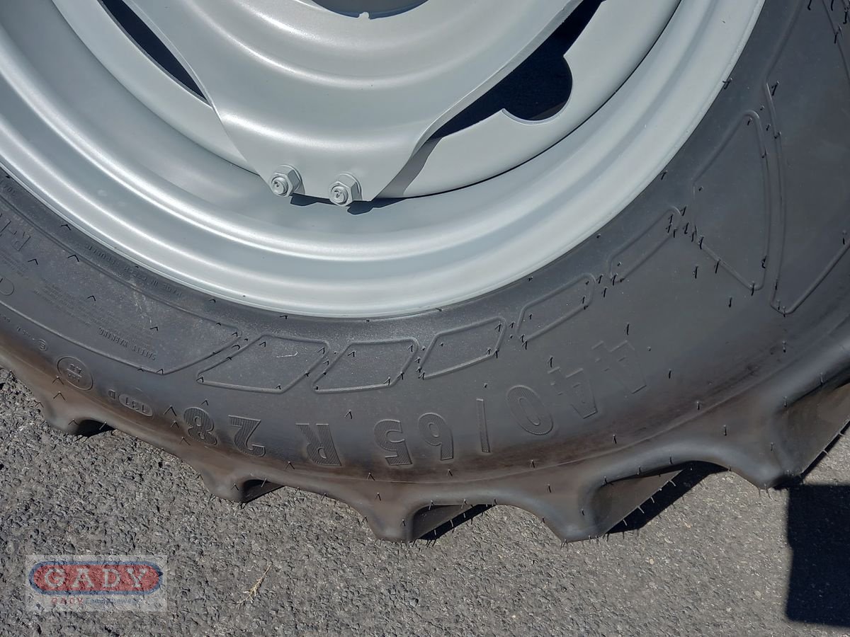 Traktor des Typs Massey Ferguson MF 5S.115 Dyna-6 Exclusive, Neumaschine in Lebring (Bild 24)