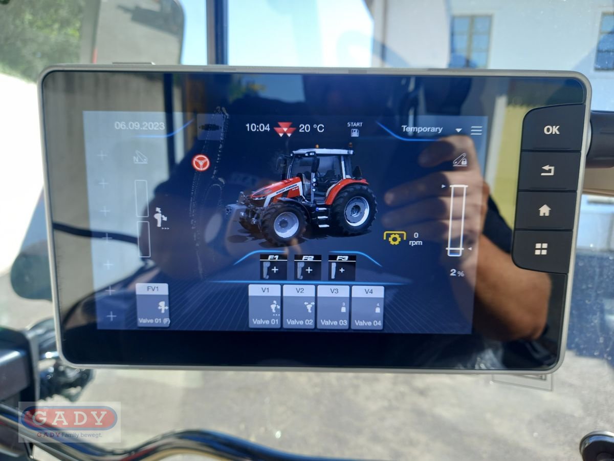 Traktor des Typs Massey Ferguson MF 5S.115 Dyna-6 Exclusive, Neumaschine in Lebring (Bild 19)