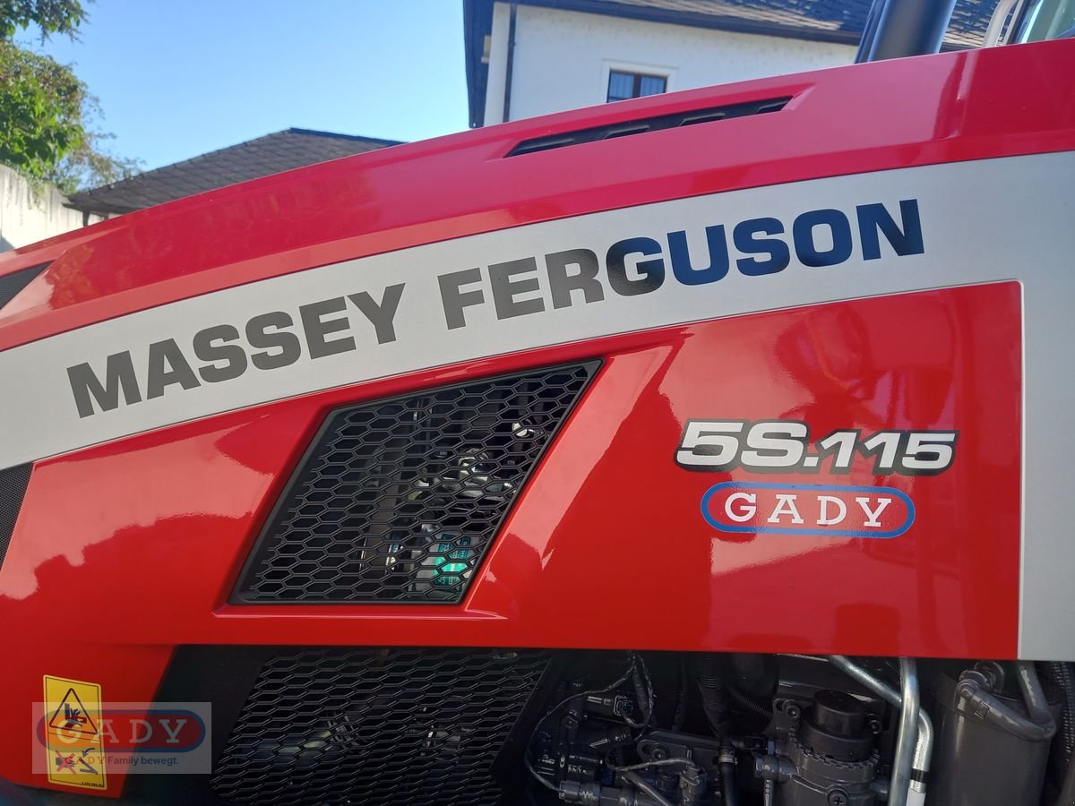 Traktor des Typs Massey Ferguson MF 5S.115 Dyna-6 Exclusive, Neumaschine in Lebring (Bild 27)