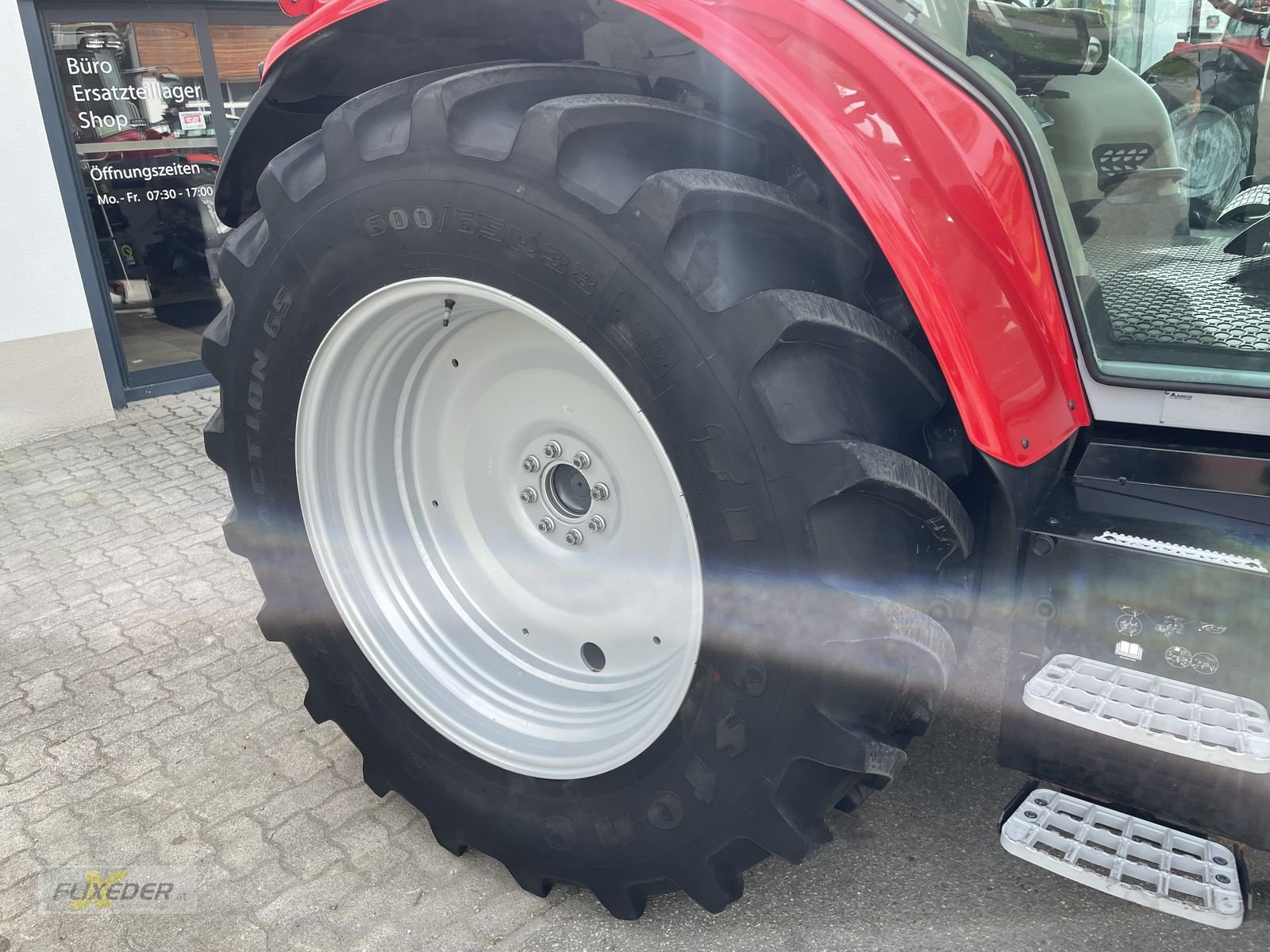 Traktor typu Massey Ferguson MF 5S.115 Dyna-6 Exclusive, Vorführmaschine v Pattigham (Obrázek 5)