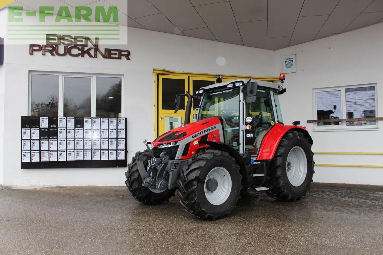 Traktor of the type Massey Ferguson mf 5s.115, Gebrauchtmaschine in RANDEGG (Picture 2)