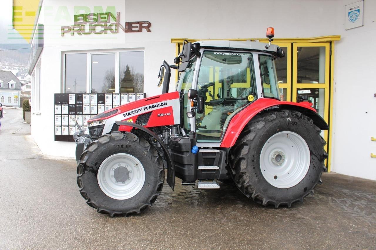 Traktor of the type Massey Ferguson mf 5s.115, Gebrauchtmaschine in RANDEGG (Picture 3)