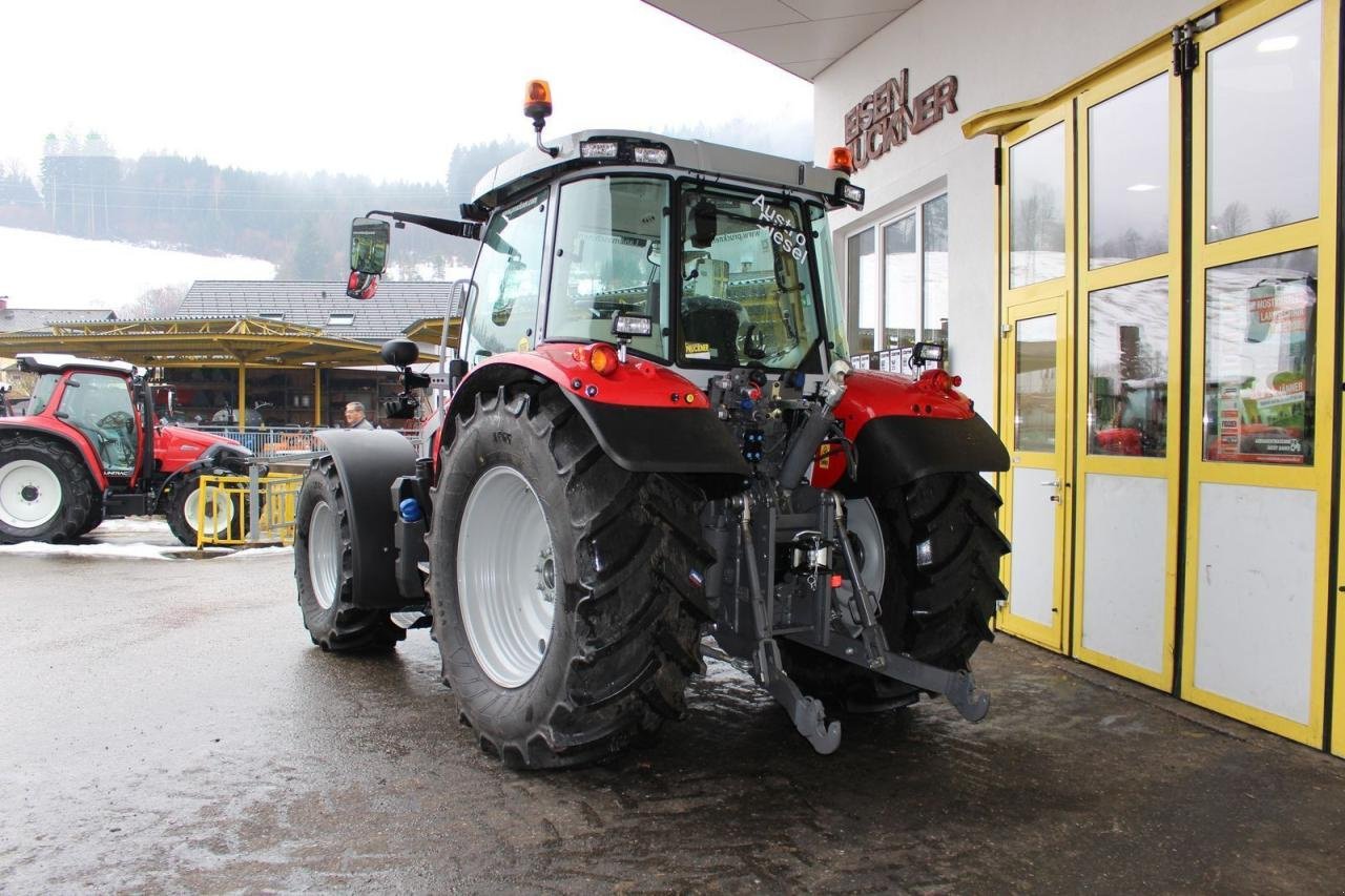 Traktor of the type Massey Ferguson mf 5s.115, Gebrauchtmaschine in RANDEGG (Picture 7)