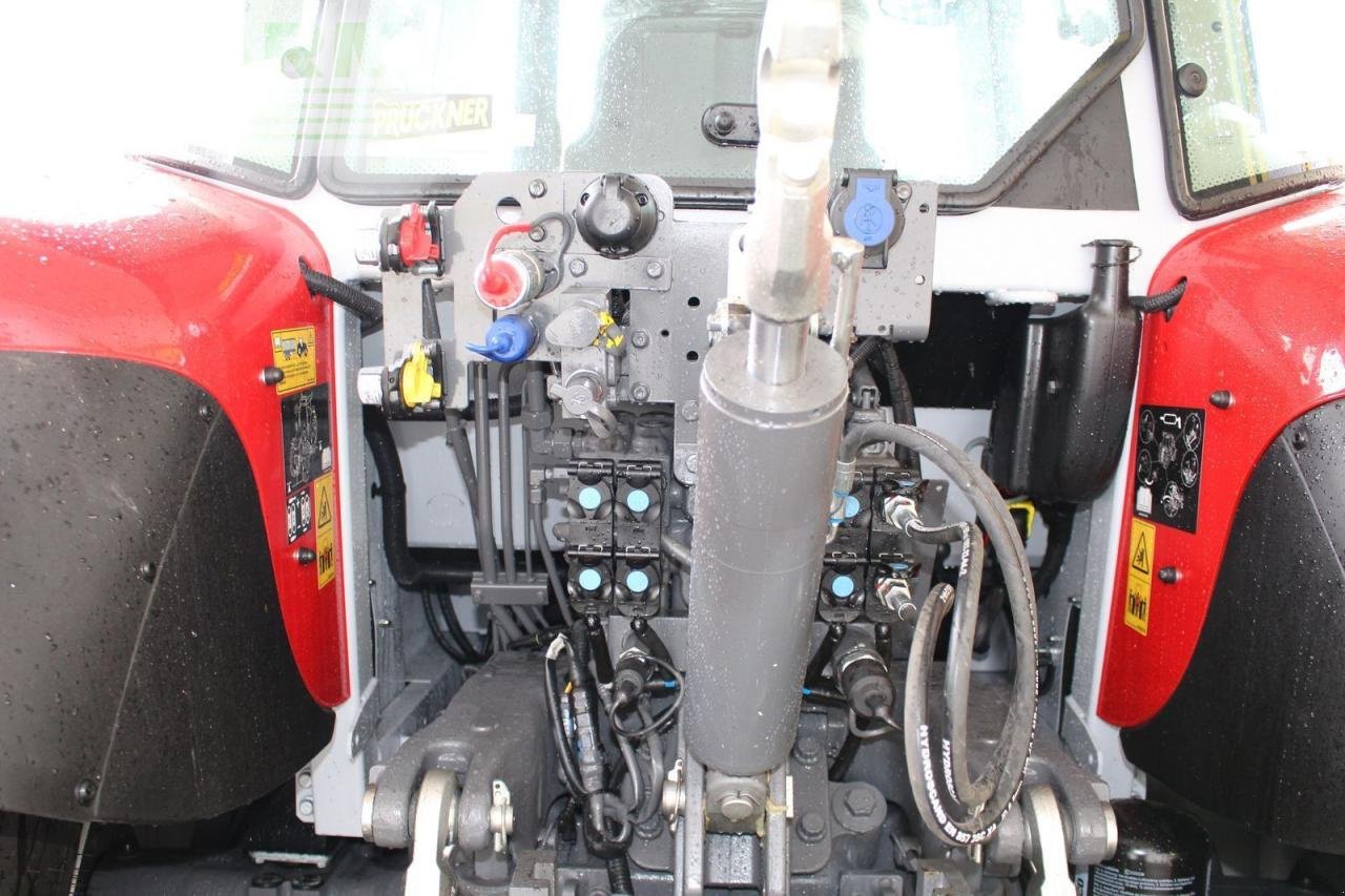 Traktor of the type Massey Ferguson mf 5s.115, Gebrauchtmaschine in RANDEGG (Picture 8)