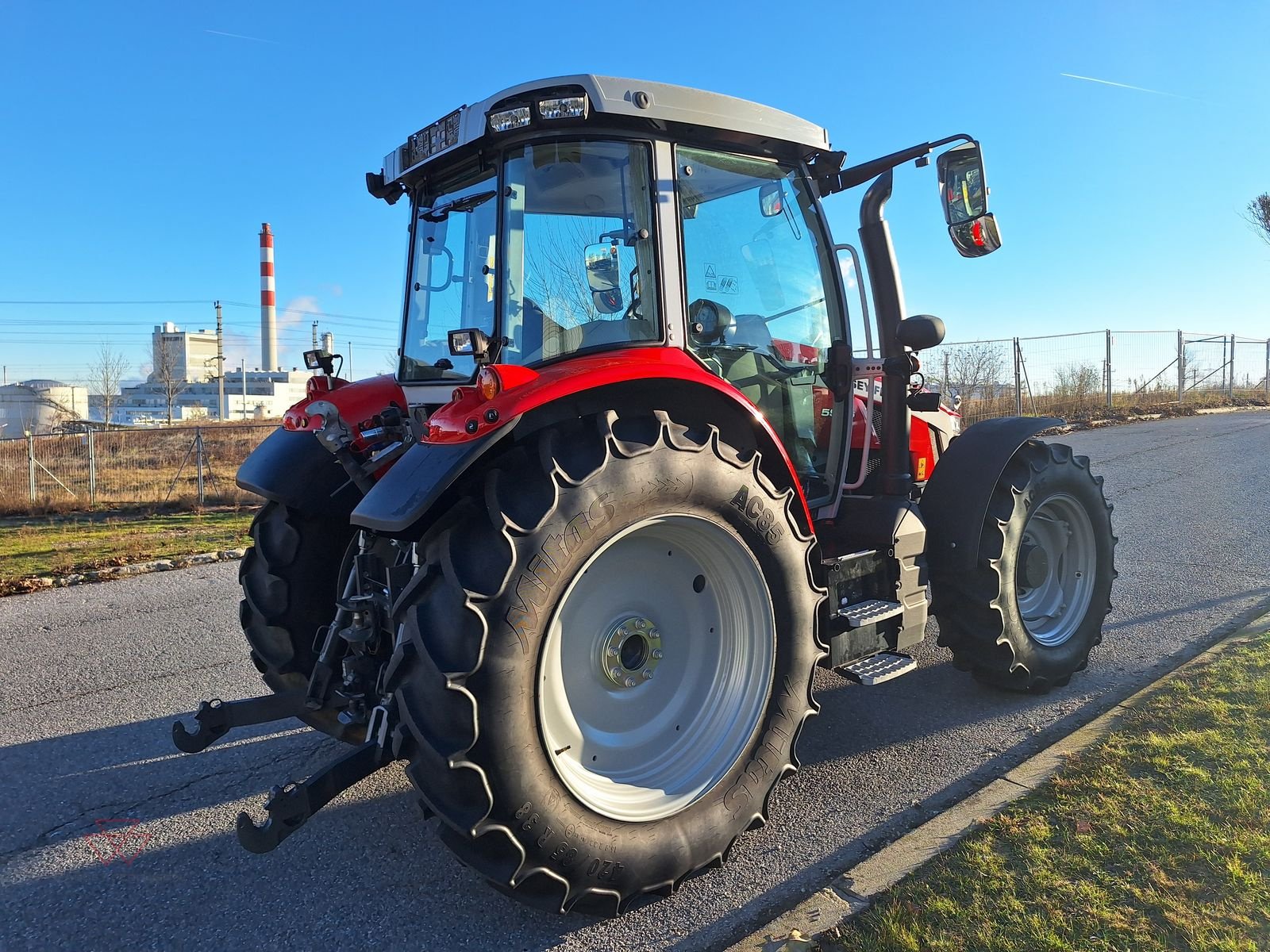 Traktor del tipo Massey Ferguson MF 5S.115, Vorführmaschine en Schwechat (Imagen 5)