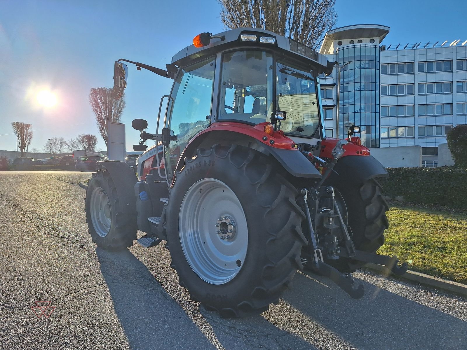 Traktor del tipo Massey Ferguson MF 5S.115, Vorführmaschine en Schwechat (Imagen 3)