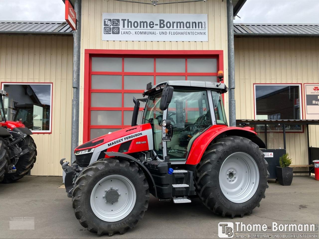 Traktor typu Massey Ferguson MF 5S.125 Dyna-6 Efficient, Mietmaschine v Prüm (Obrázek 1)