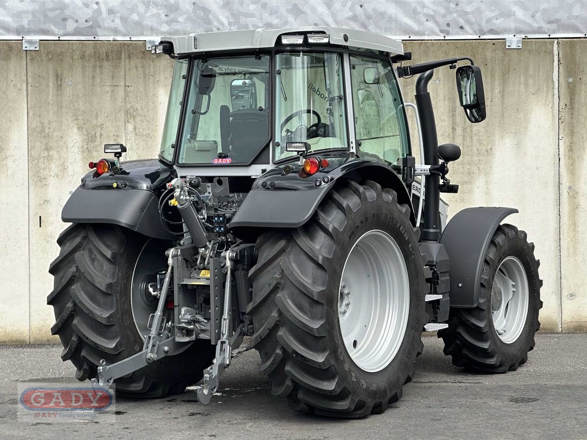 Traktor a típus Massey Ferguson MF 5S.135 Dyna-6 Efficient, Neumaschine ekkor: Lebring (Kép 2)