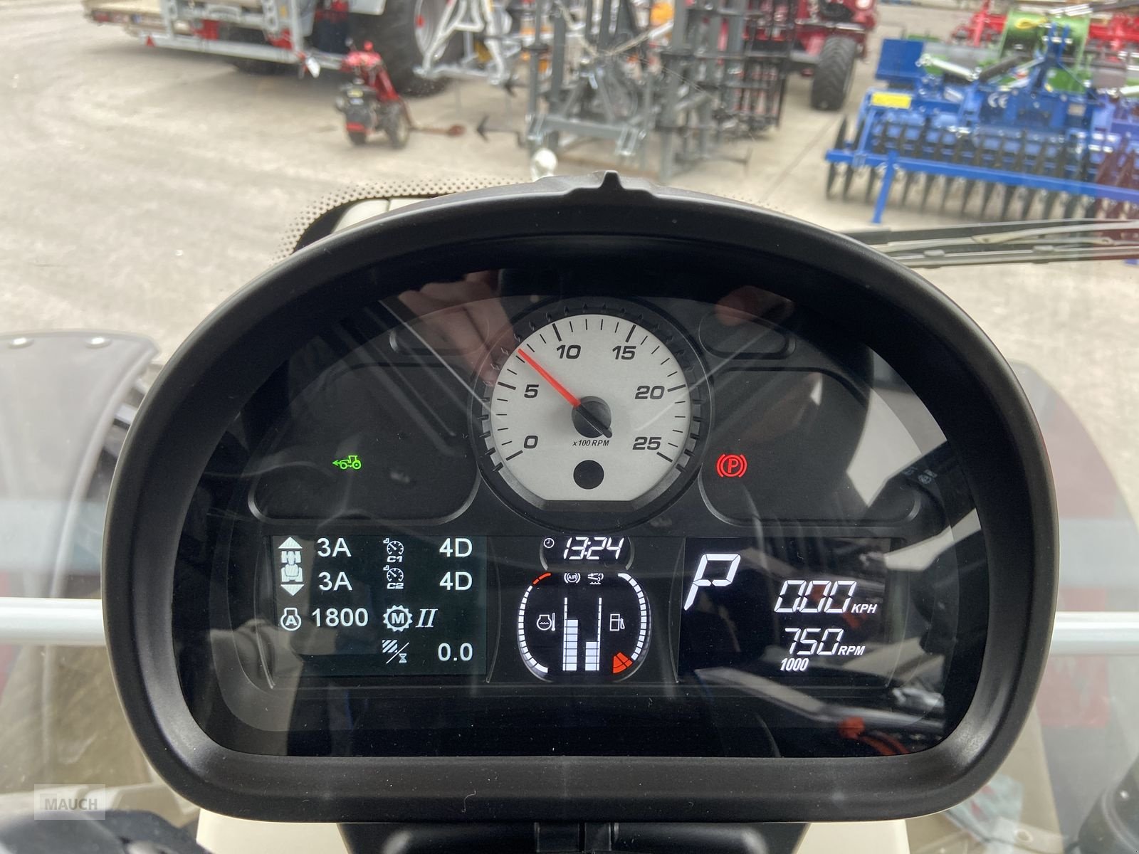 Traktor des Typs Massey Ferguson MF 5S.135, Neumaschine in Burgkirchen (Bild 15)