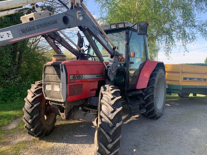 Traktor del tipo Massey Ferguson MF 6180 A, Gebrauchtmaschine en ORLEIX (Imagen 1)