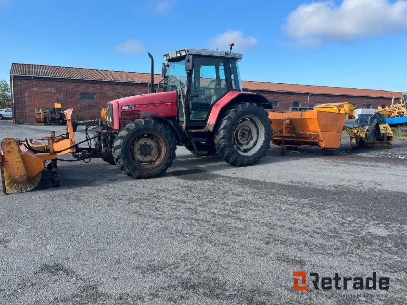 Traktor van het type Massey Ferguson MF 6255 4WD med maskinsæt, Gebrauchtmaschine in Rødovre (Foto 1)