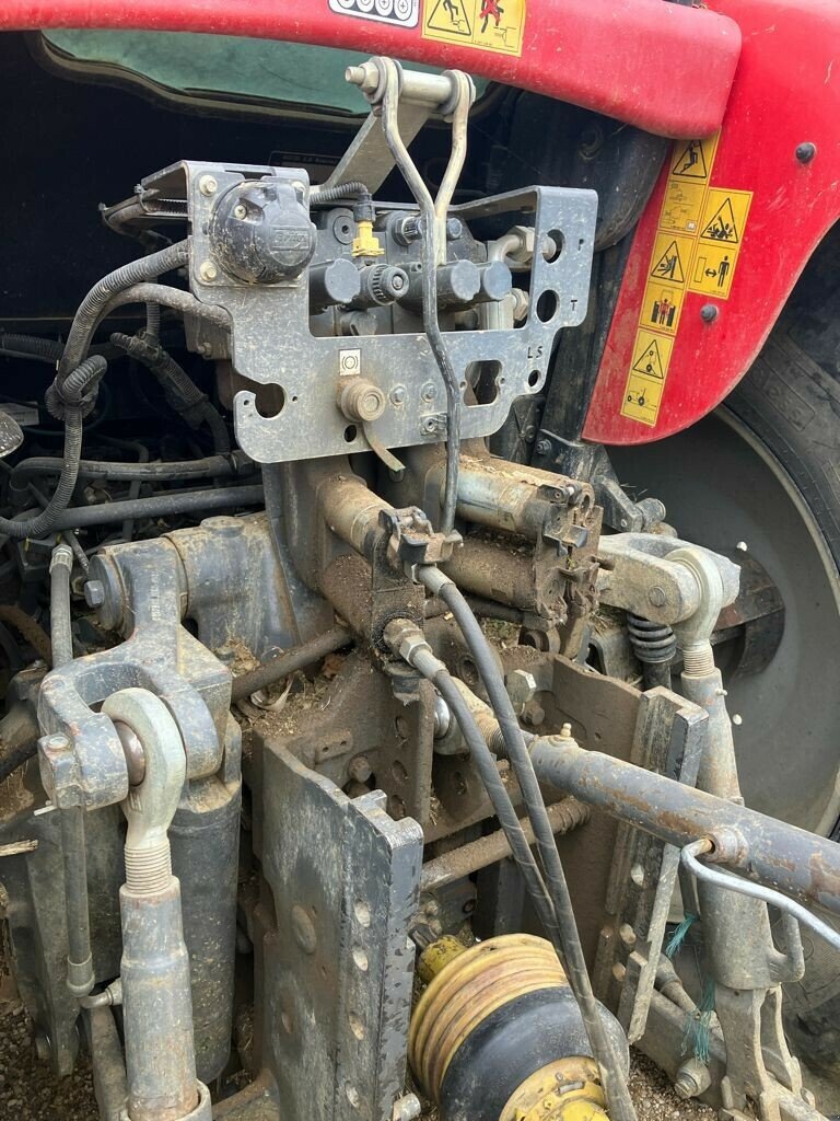 Traktor от тип Massey Ferguson MF 6455 DYNA 6, Gebrauchtmaschine в VAROIS & CHAIGNOT (Снимка 4)