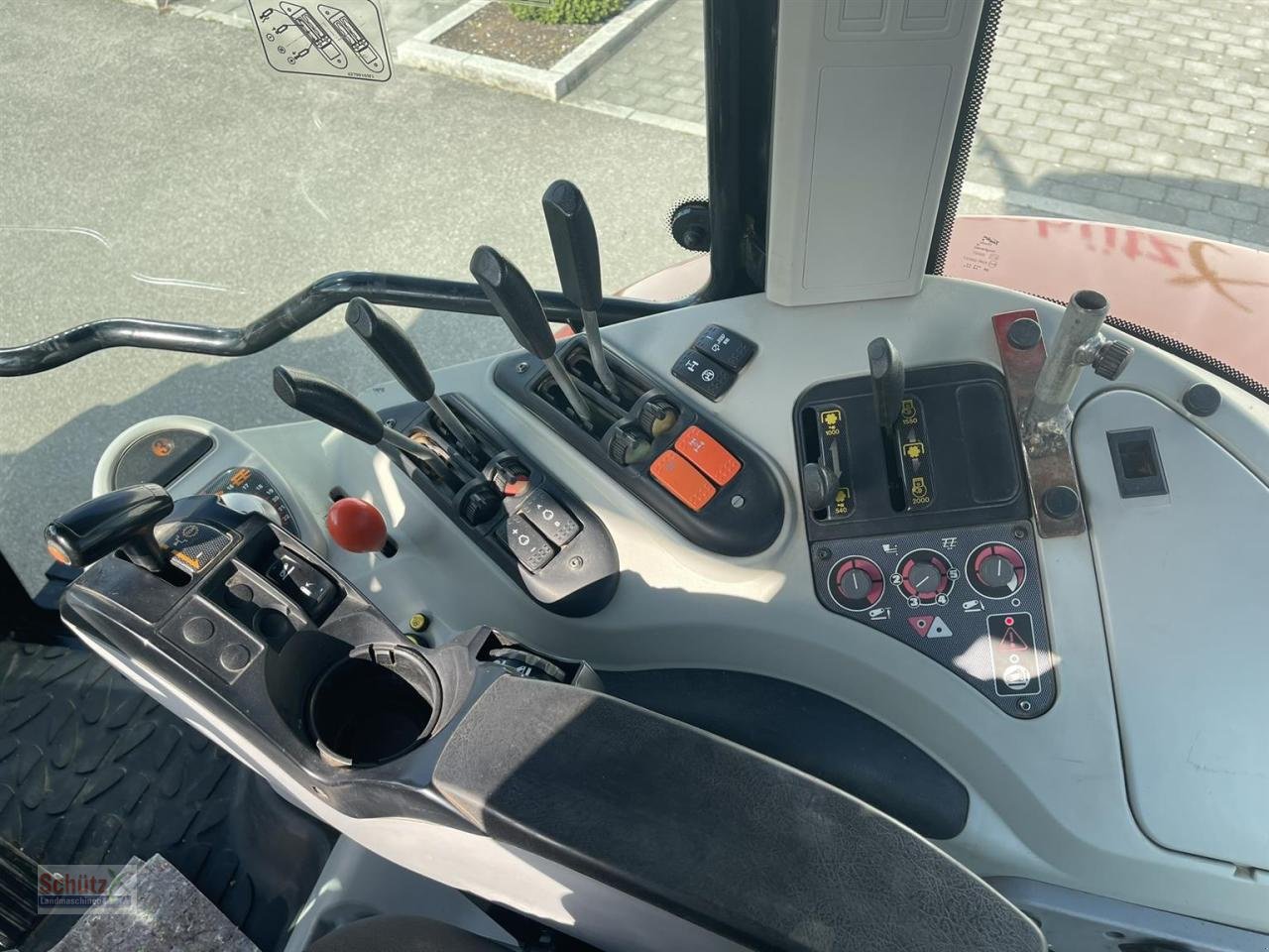 Traktor a típus Massey Ferguson MF 6480 GPS Bereifung neu Kabinenfederung pneu, Gebrauchtmaschine ekkor: Schierling (Kép 13)