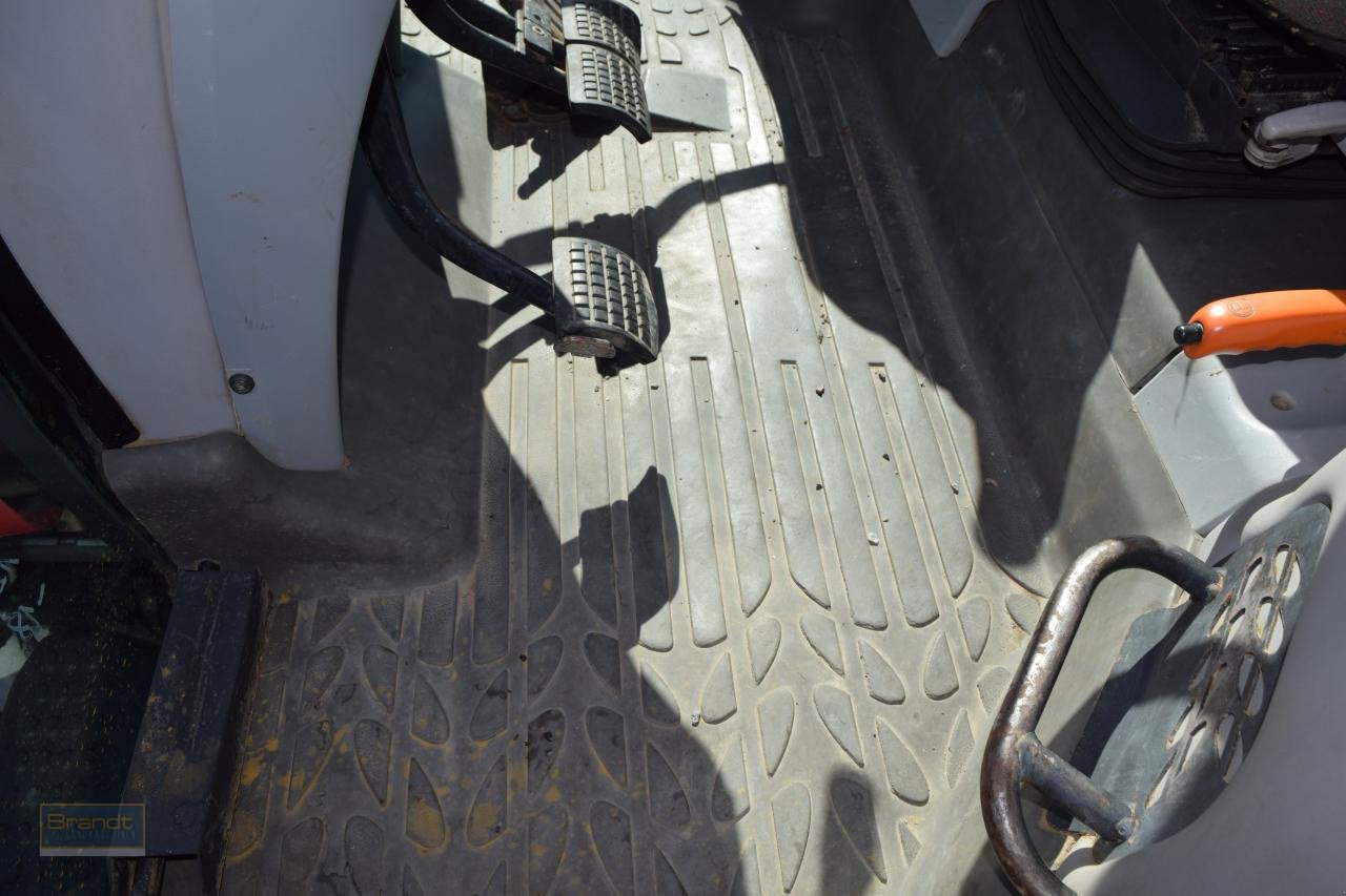 Traktor от тип Massey Ferguson MF 6480, Gebrauchtmaschine в Oyten (Снимка 9)