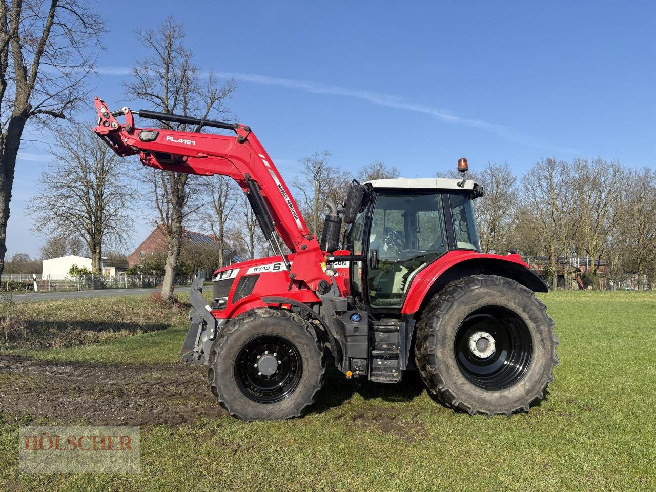 Traktor of the type Massey Ferguson MF 6713S DynaVT Efficient, Gebrauchtmaschine in Warendorf (Picture 2)