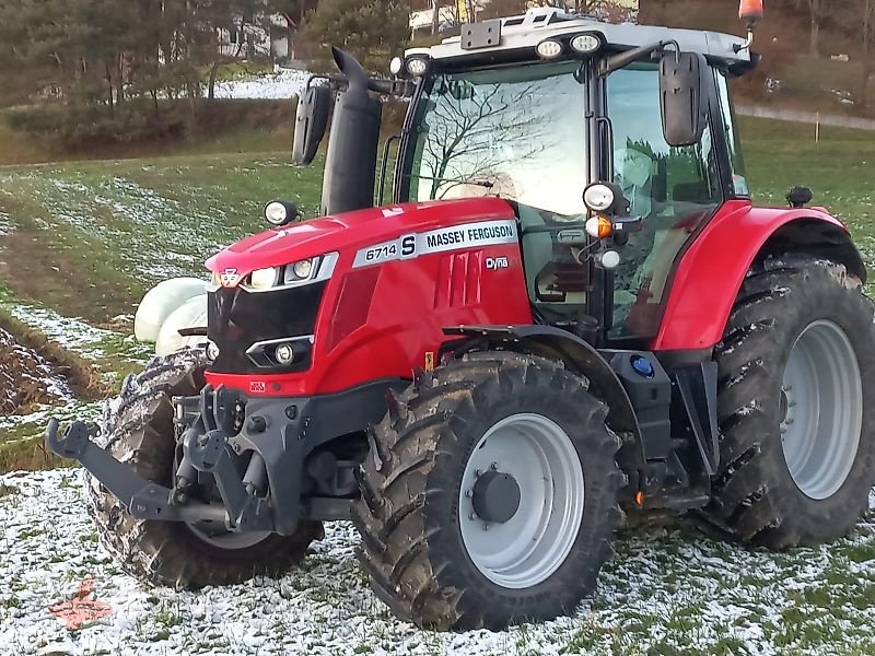 Traktor typu Massey Ferguson MF 6714 S Dyna-VT, Gebrauchtmaschine w Oederan (Zdjęcie 2)