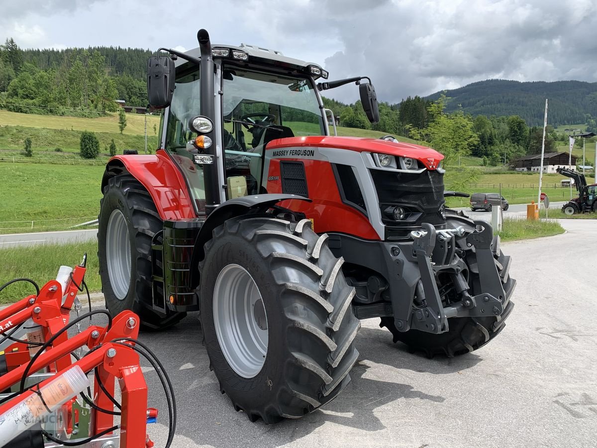 Traktor типа Massey Ferguson MF 6S.135 Dyna-6 Efficient, Neumaschine в Eben (Фотография 4)