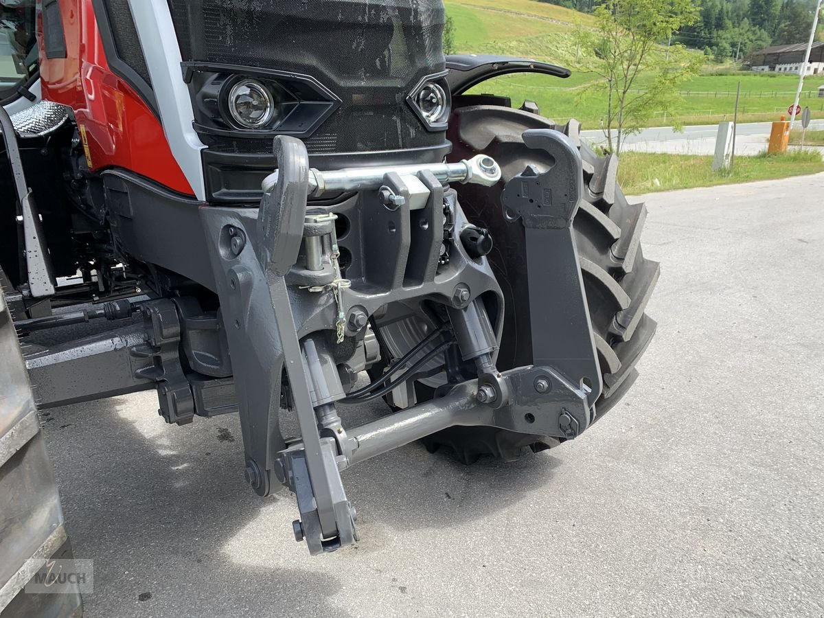 Traktor Türe ait Massey Ferguson MF 6S.135 Dyna-6 Efficient, Neumaschine içinde Eben (resim 4)