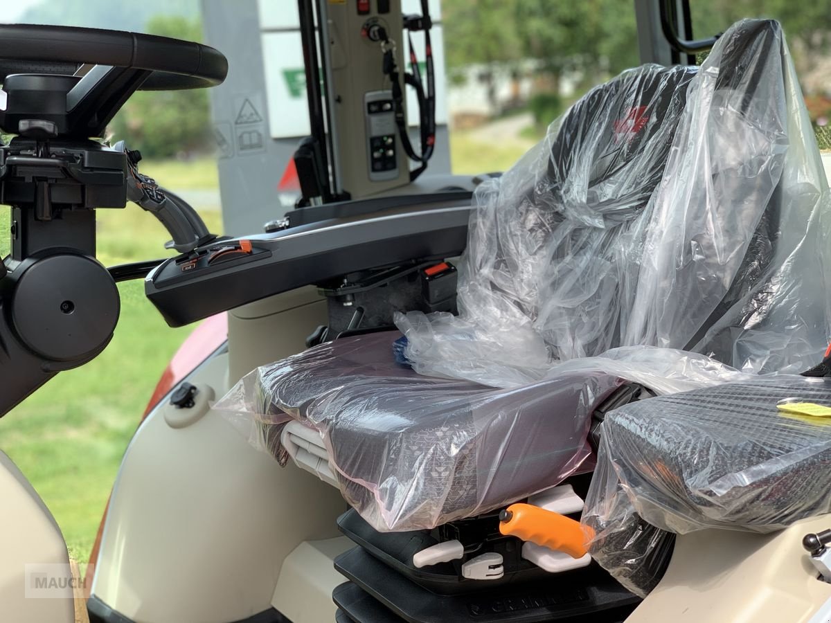 Traktor Türe ait Massey Ferguson MF 6S.135 Dyna-6 Efficient, Neumaschine içinde Eben (resim 15)