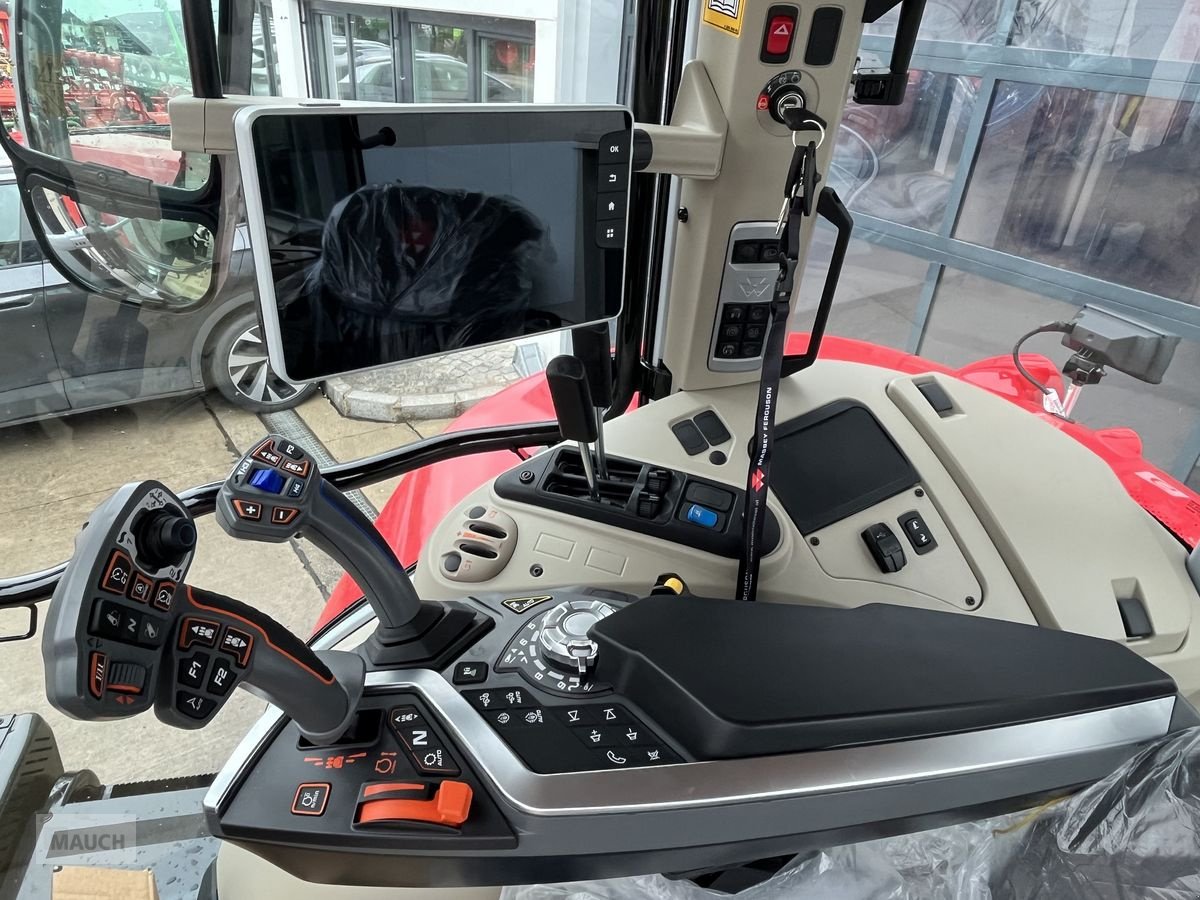 Traktor typu Massey Ferguson MF 6S.135 Dyna-6 Efficient, Neumaschine v Burgkirchen (Obrázek 12)