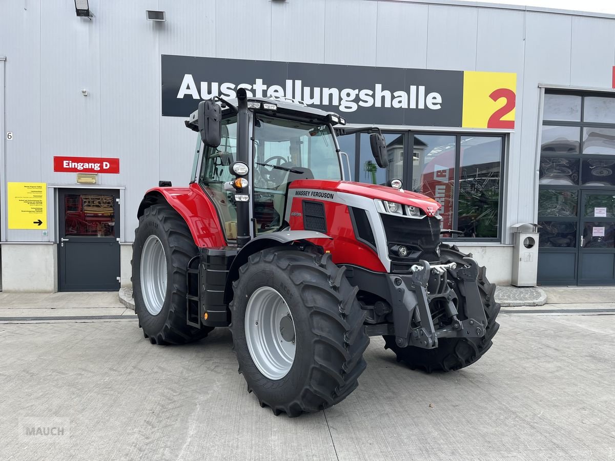 Traktor of the type Massey Ferguson MF 6S.135 Dyna-6 Efficient, Neumaschine in Burgkirchen (Picture 1)