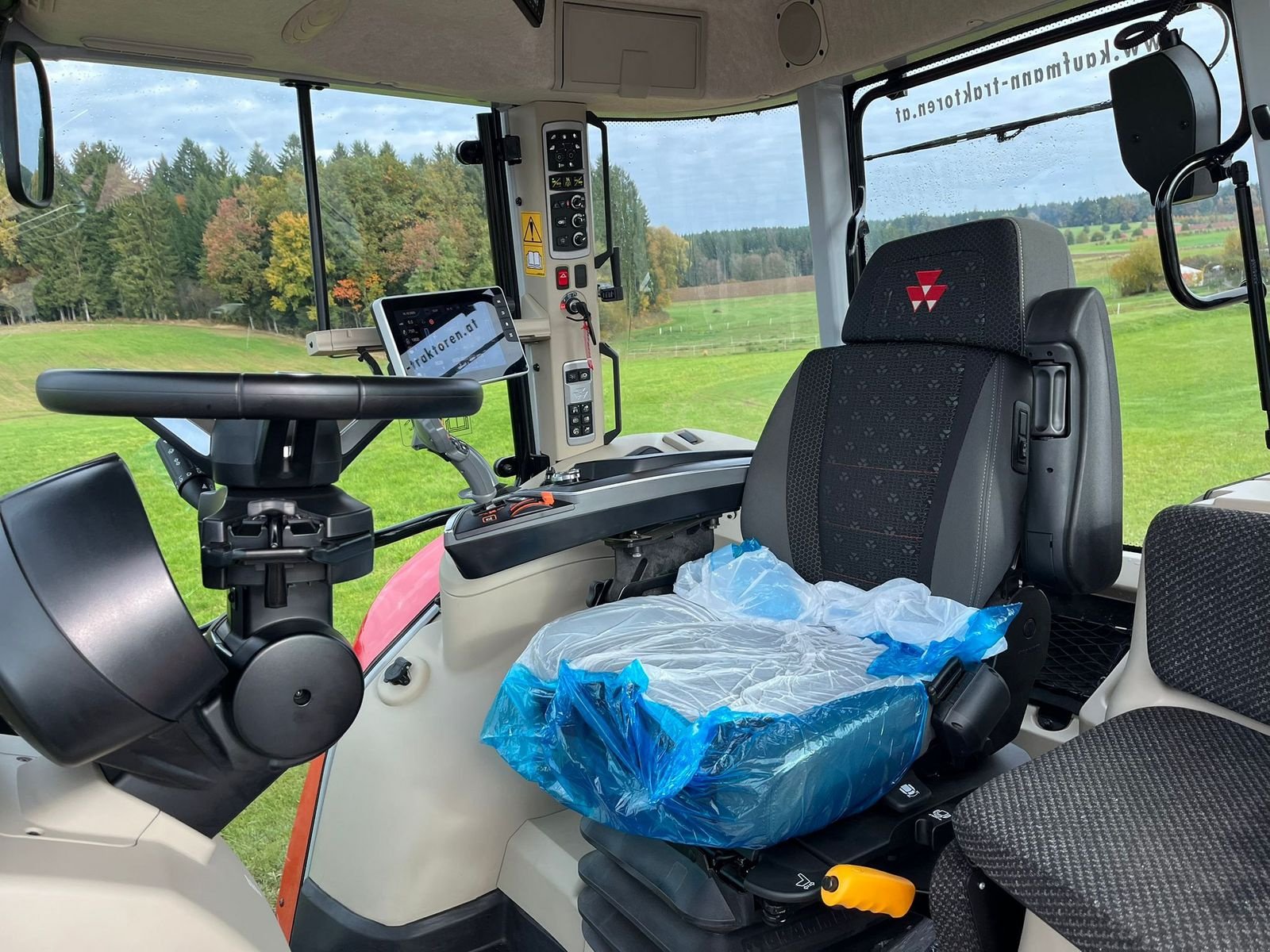 Traktor typu Massey Ferguson MF 6S.165 Dyna-6 Exclusive, Vorführmaschine v NATTERNBACH (Obrázek 14)