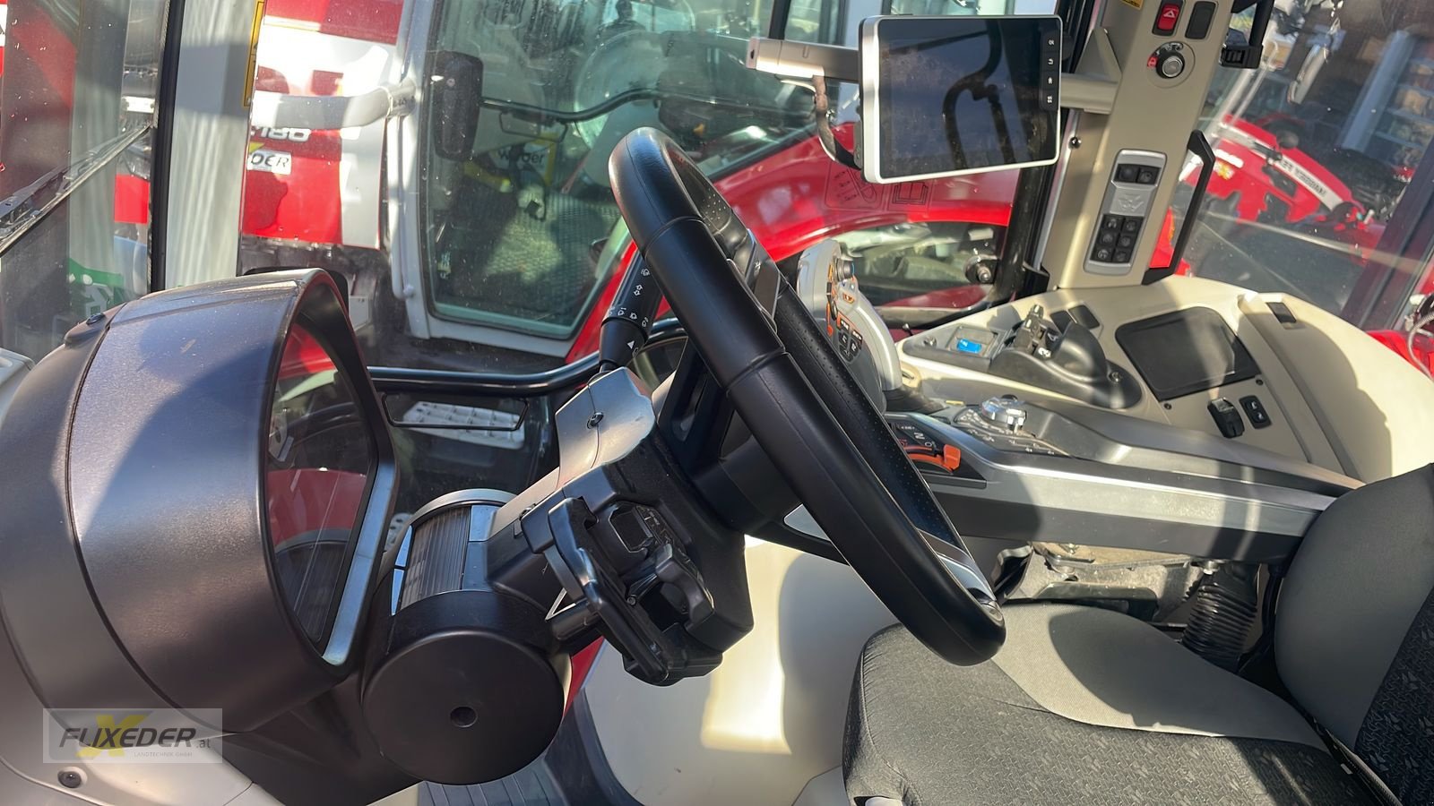 Traktor tip Massey Ferguson MF 6S.165 Dyna-6 Exclusive, Gebrauchtmaschine in Pattigham (Poză 2)