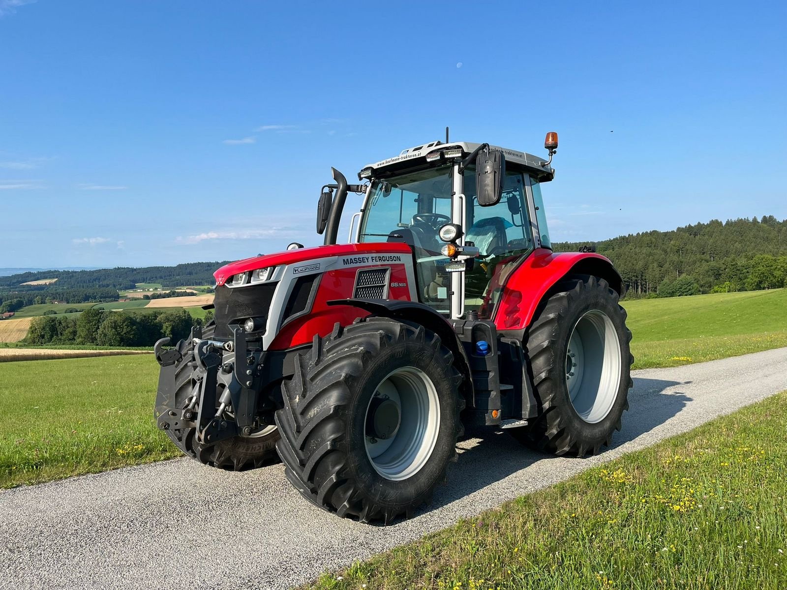 Traktor des Typs Massey Ferguson MF 6S.165 Dyna-VT Exclusive, Vorführmaschine in NATTERNBACH (Bild 1)