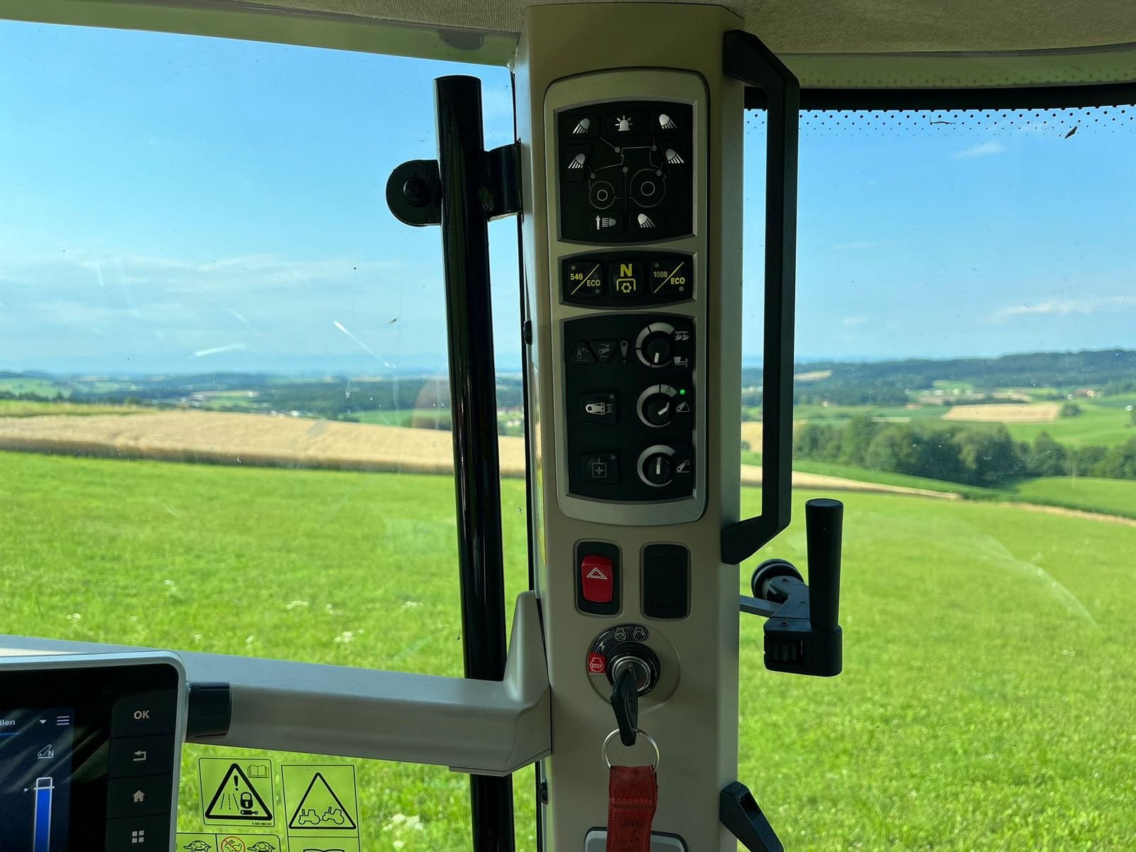 Traktor des Typs Massey Ferguson MF 6S.165 Dyna-VT Exclusive, Vorführmaschine in NATTERNBACH (Bild 14)