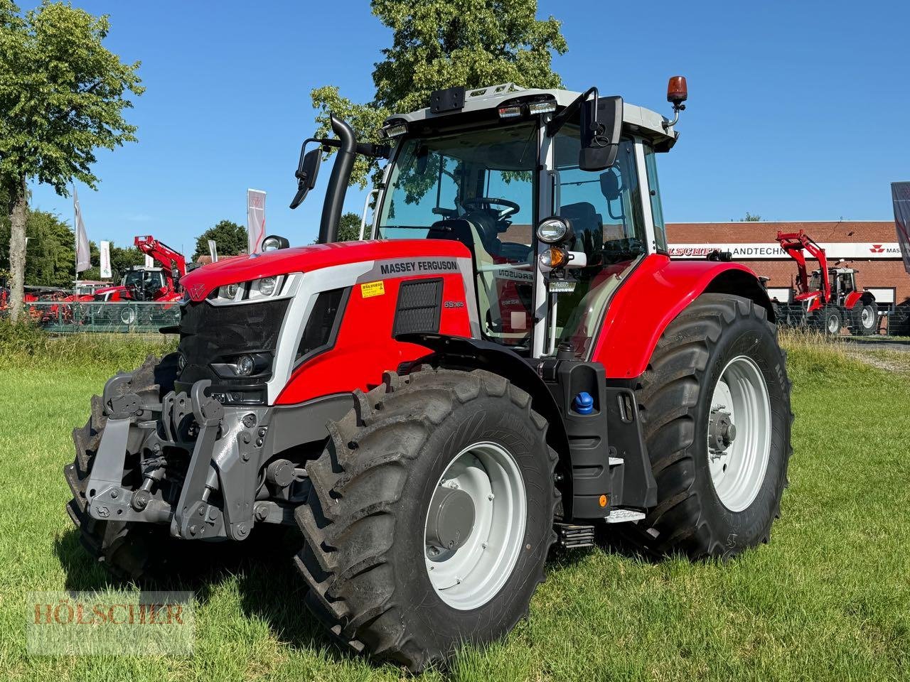Traktor типа Massey Ferguson MF 6S.165 DynaVT Exclusive, Neumaschine в Warendorf (Фотография 1)