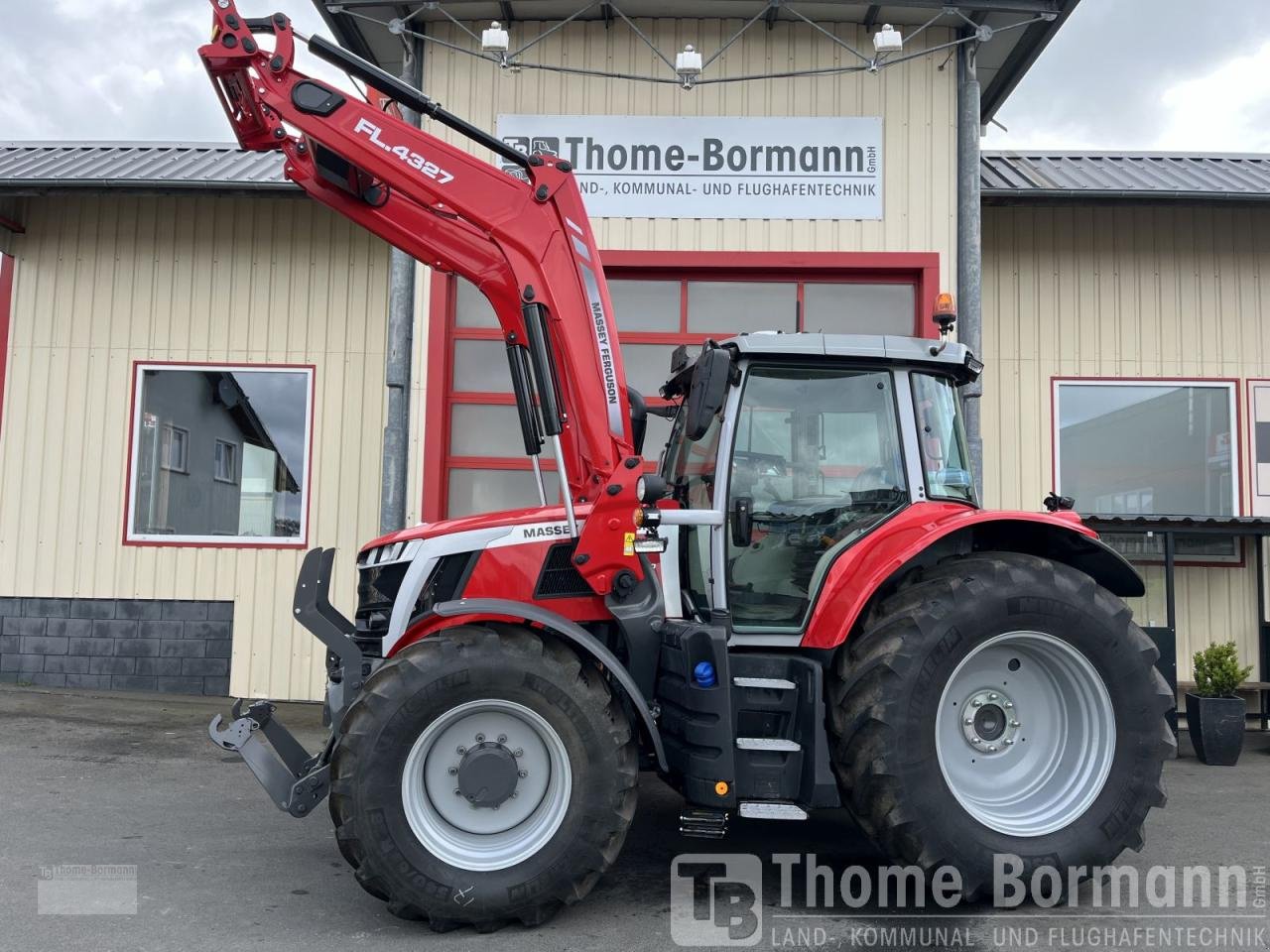 Traktor typu Massey Ferguson MF 6S.180 Dyna-6 Exclusive, Gebrauchtmaschine v Prüm (Obrázek 1)